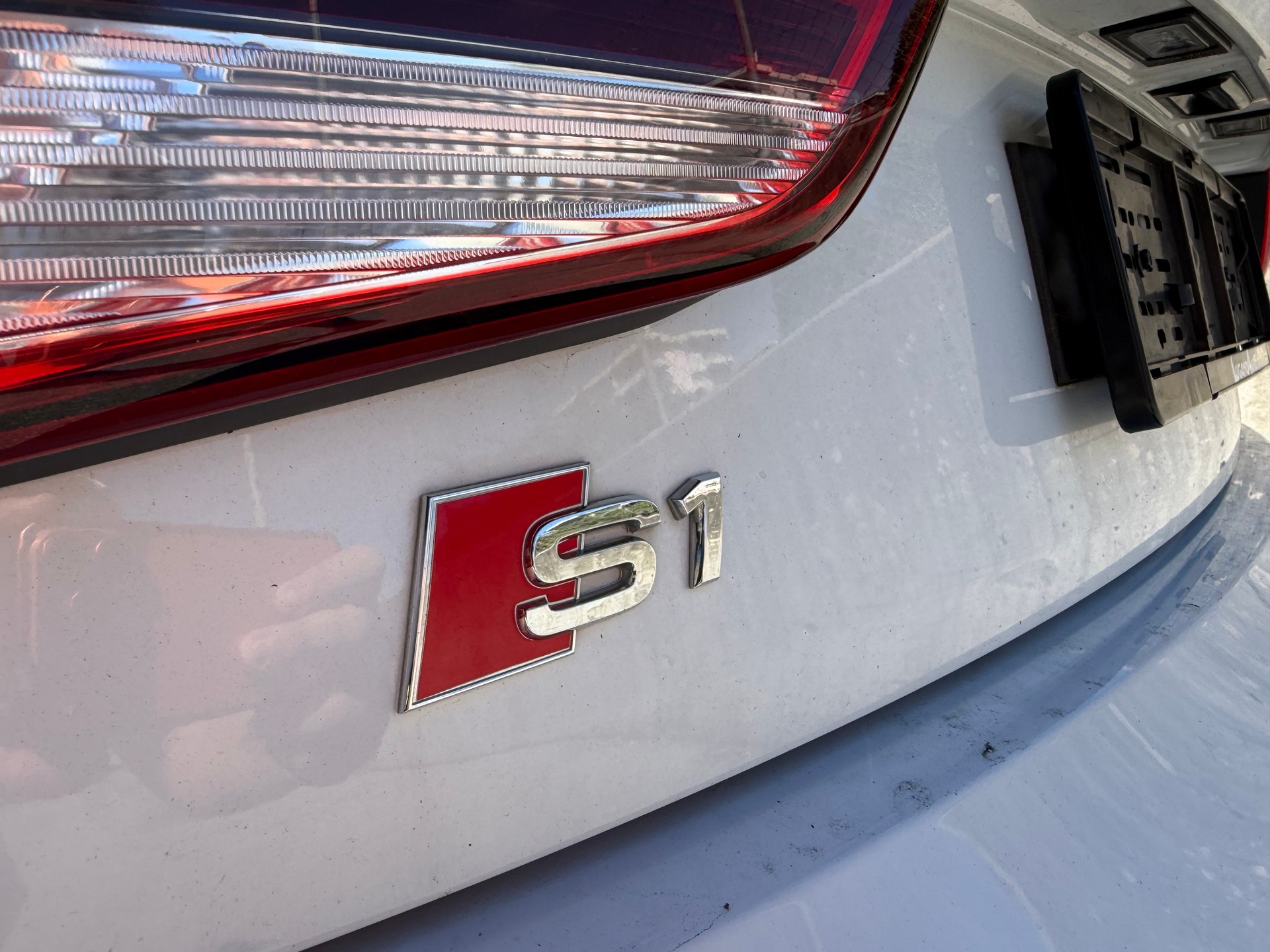 AUDI S1 Sportback 2.0 TFSI Sport quattro-image-4