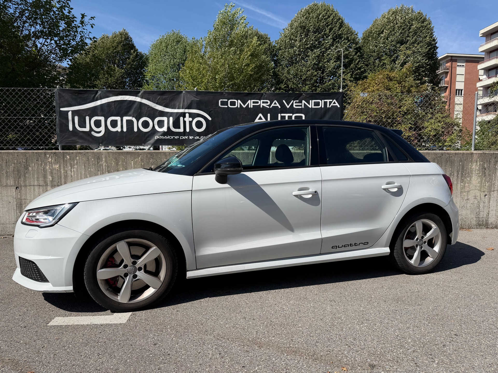 AUDI S1 Sportback 2.0 TFSI Sport quattro-image-2