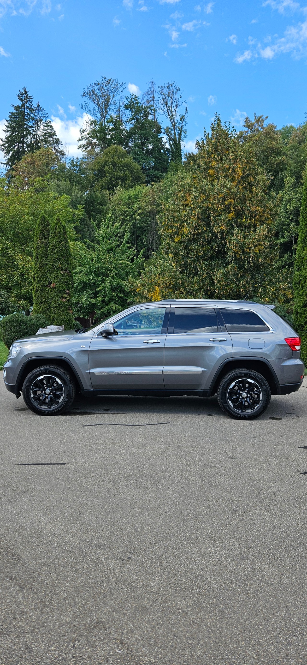 JEEP Grand Cherokee 3.0 CRD Overland Automatic-image-4