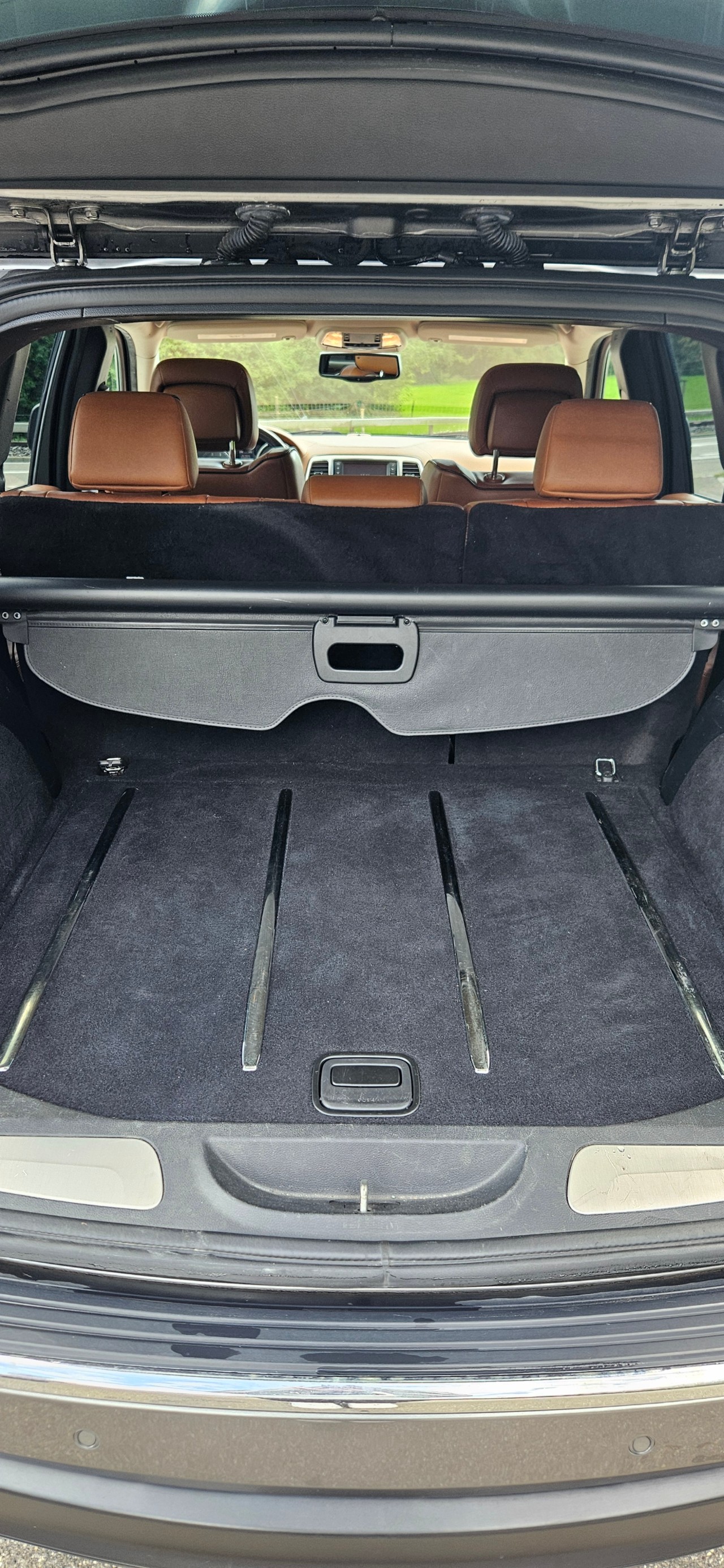 JEEP Grand Cherokee 3.0 CRD Overland Automatic-image-9