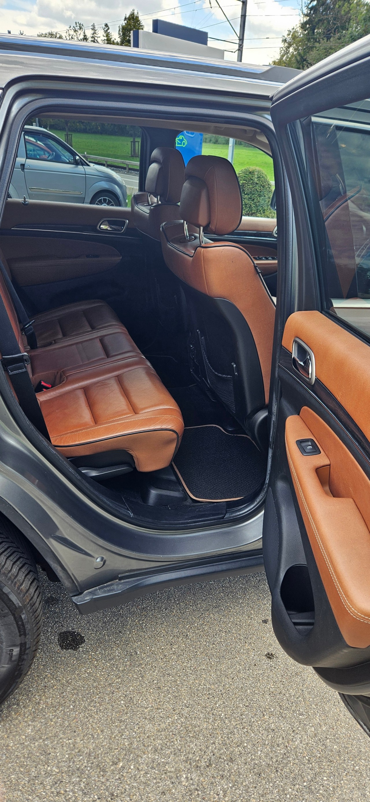 JEEP Grand Cherokee 3.0 CRD Overland Automatic-image-15
