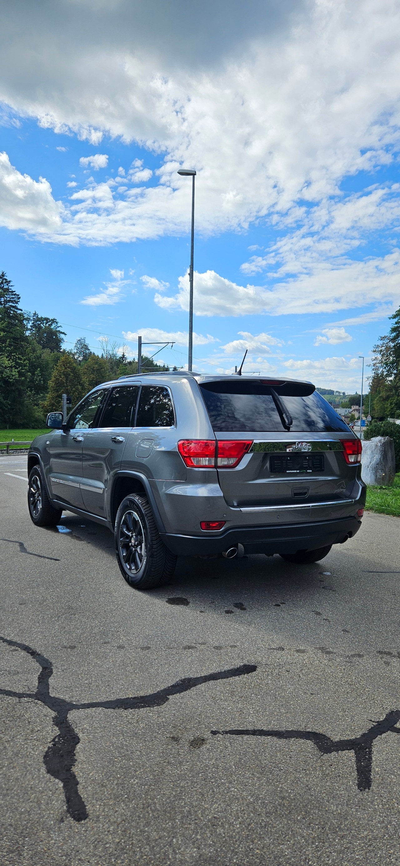 JEEP Grand Cherokee 3.0 CRD Overland Automatic-image-6