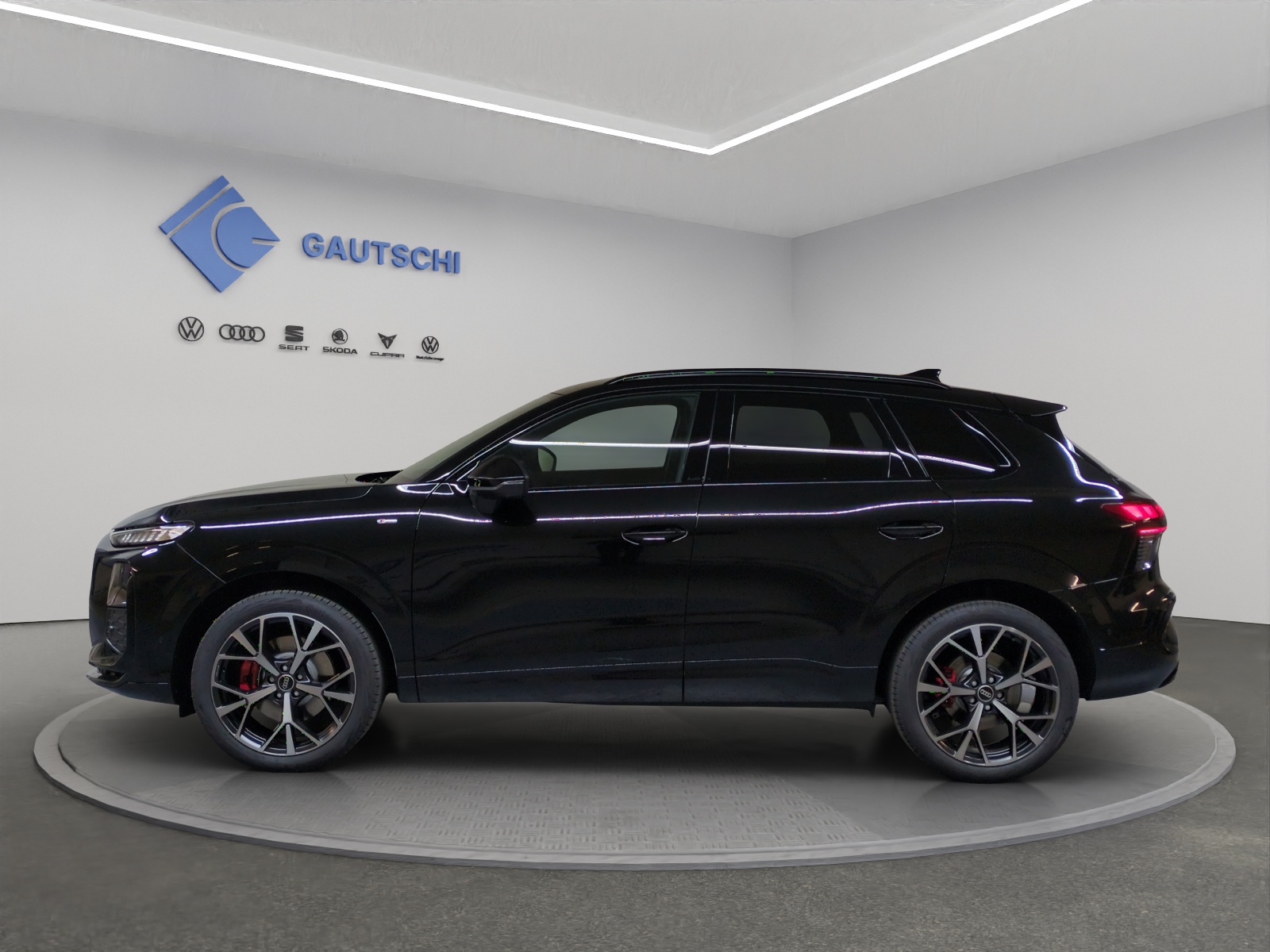 AUDI Q3 SUV TFSI quattro 195 kW S tronic-image-1