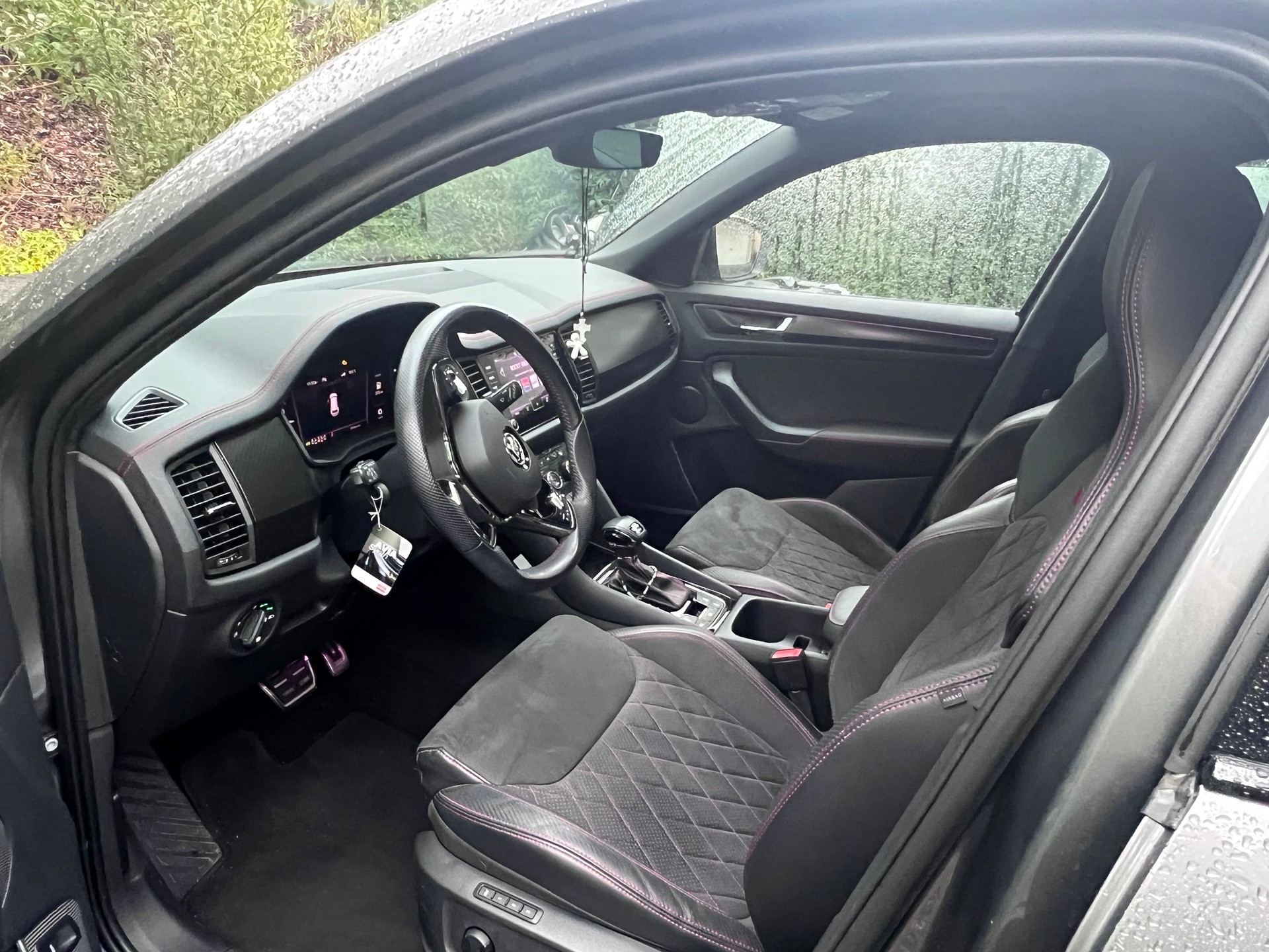 SKODA 2.0 TSI RS DSG-image-2