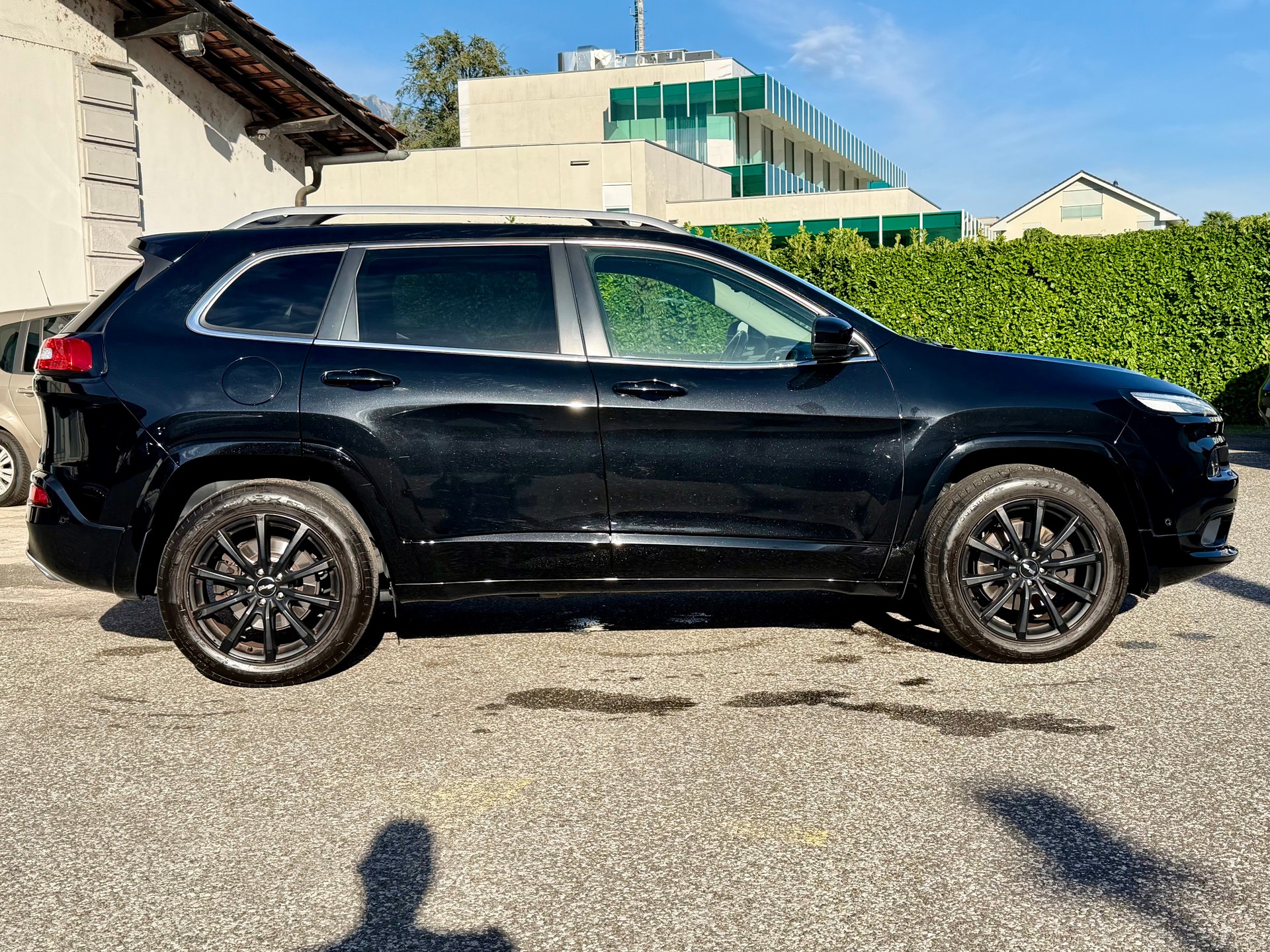 JEEP Cherokee 2.2TD Overland AWD 9ATX AD-image-2