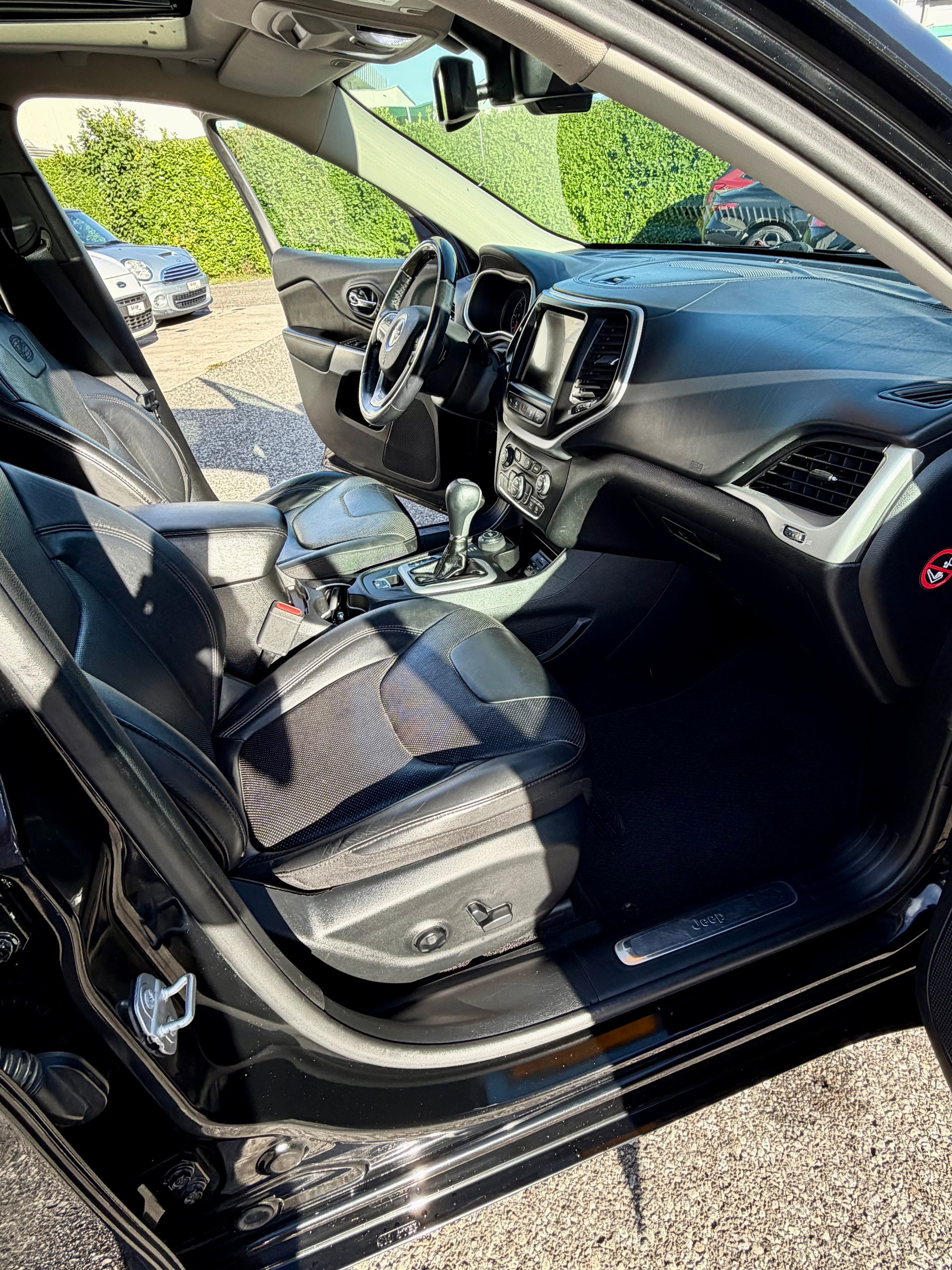 JEEP Cherokee 2.2TD Overland AWD 9ATX AD-image-6