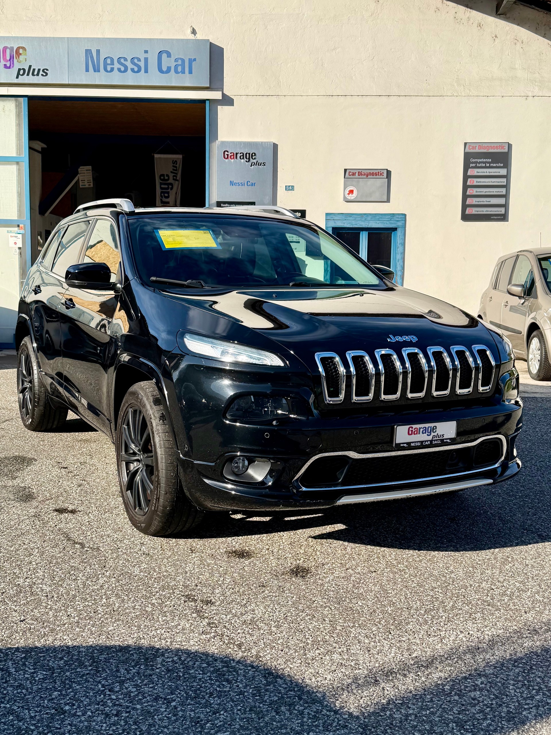 JEEP Cherokee 2.2TD Overland AWD 9ATX AD-image-0