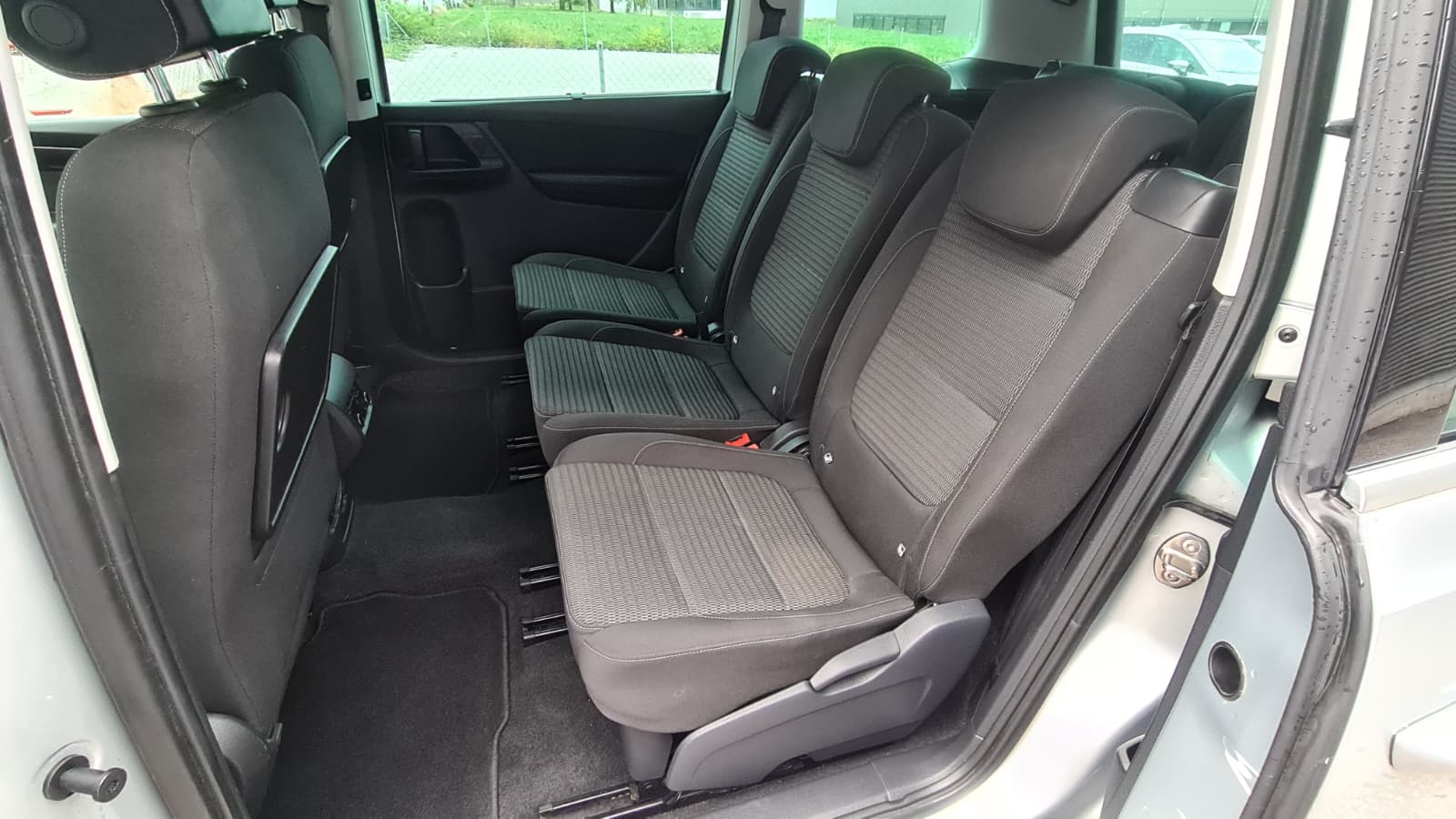 SEAT Alhambra 2.0 TDI DSG Style ** 7-Plätzer ** Gr-Navi ** RF-Kamera ** Totwinkel-Assistent ** Anh-Kupplung ** Frisch Ab MFK **-image-18