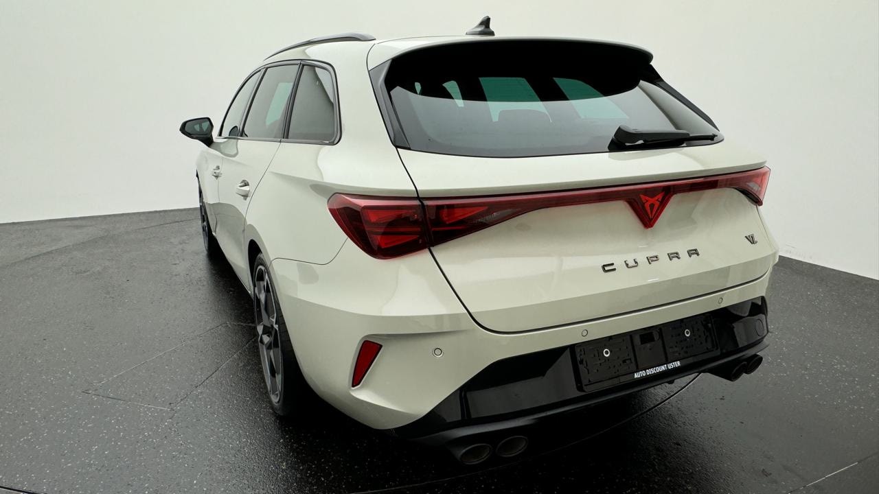 CUPRA LEON ST 2.0 TSI VZ DSG 4Drive-image-2