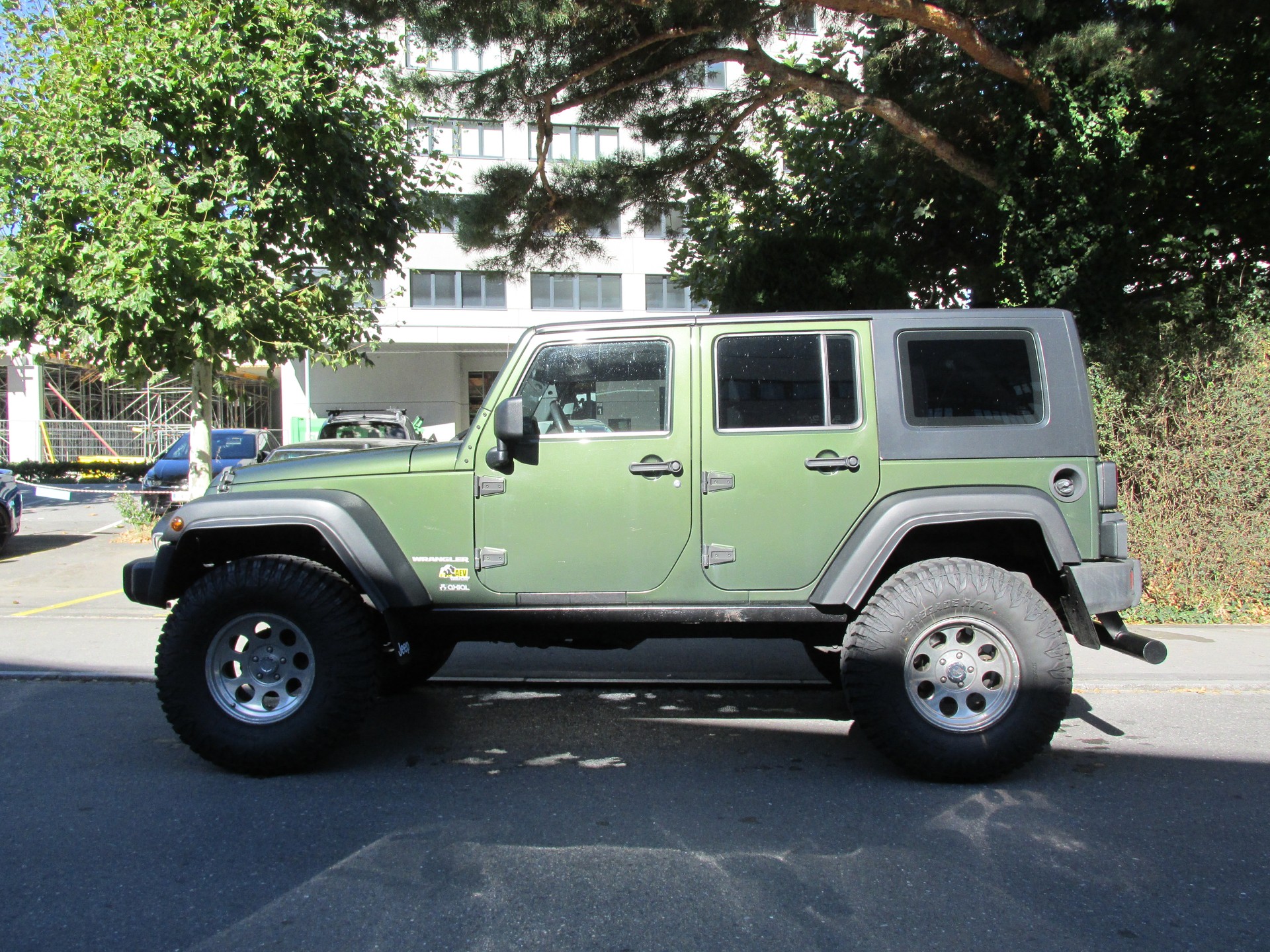 JEEP Wrangler 2.8CRD Unlimited Rubicon Automatic-image-1