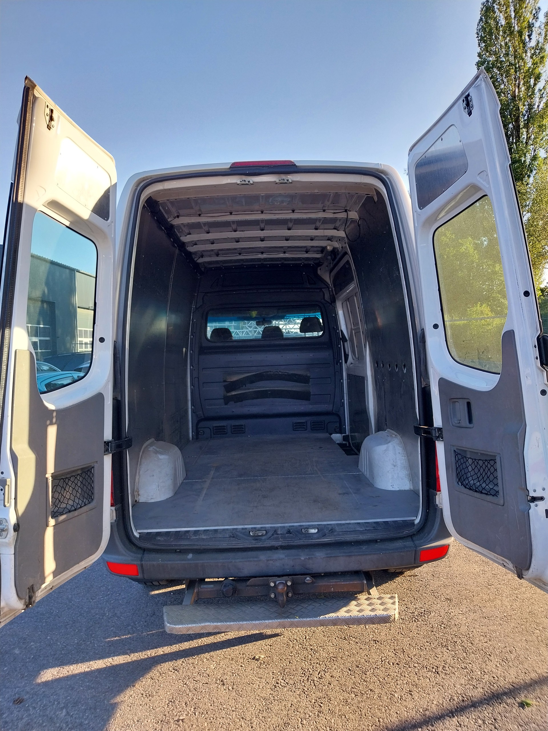 MERCEDES-BENZ Sprinter 319 CDI Standard Automat-image-6