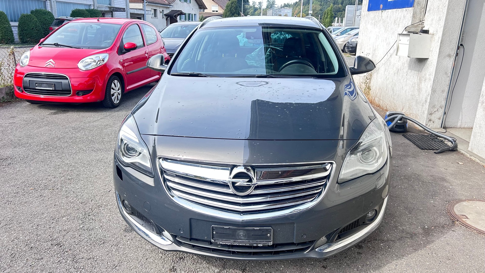 OPEL Insignia Sports Tourer 1.6 Turbo Cosmo Automatic-image-1