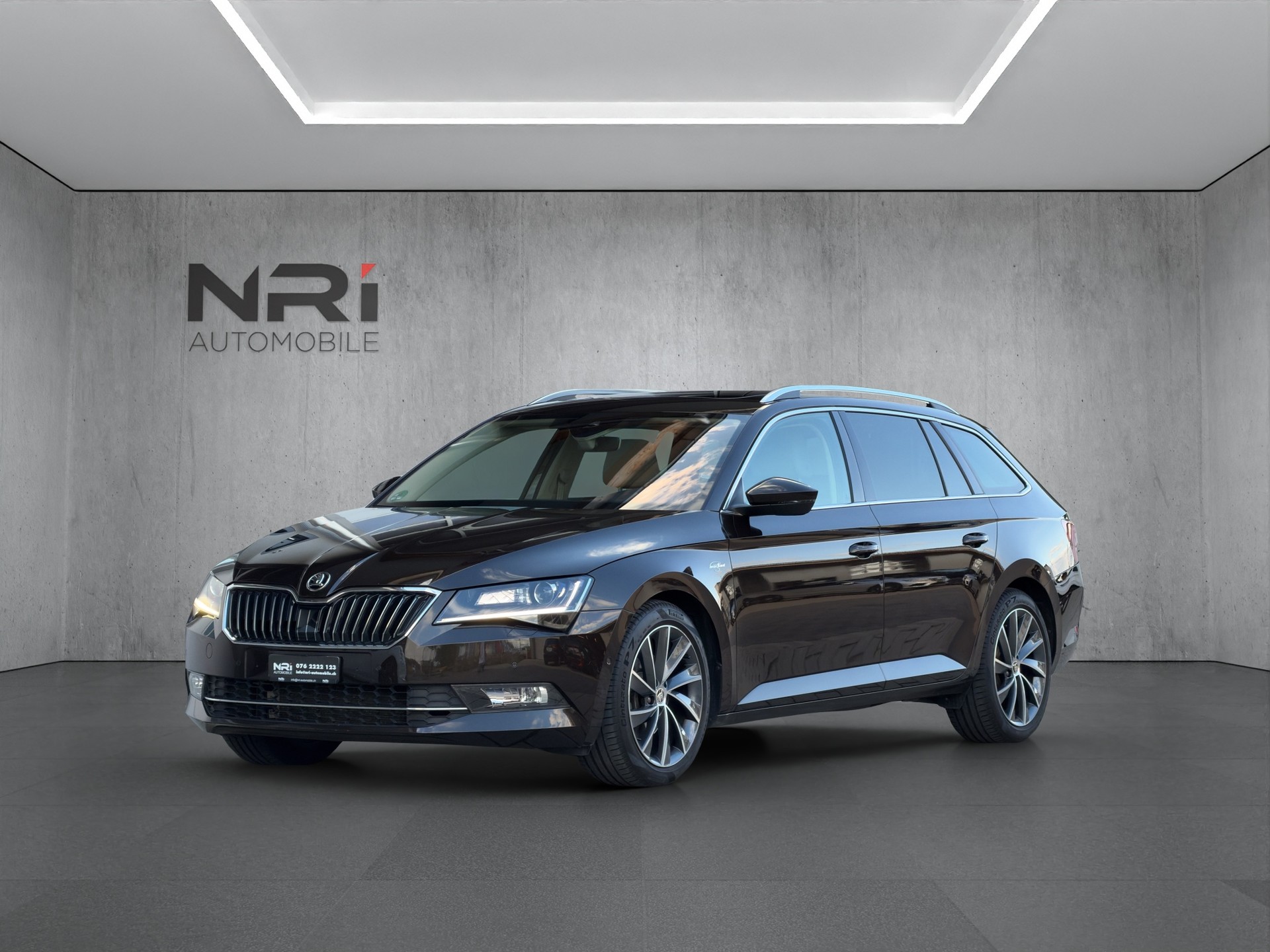 SKODA Superb Combi 2.0 TDI 190 L & K 4x4 DSG-image-0