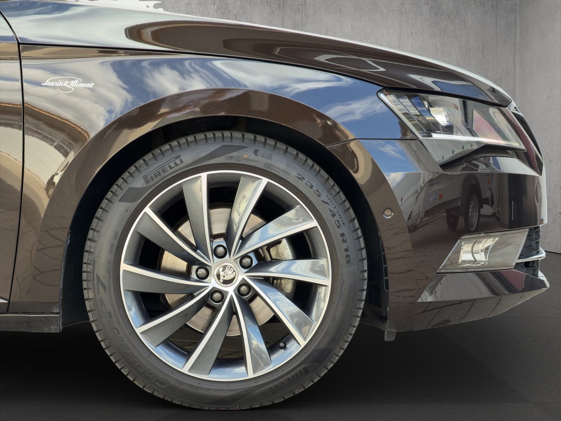SKODA Superb Combi 2.0 TDI 190 L & K 4x4 DSG-image-8