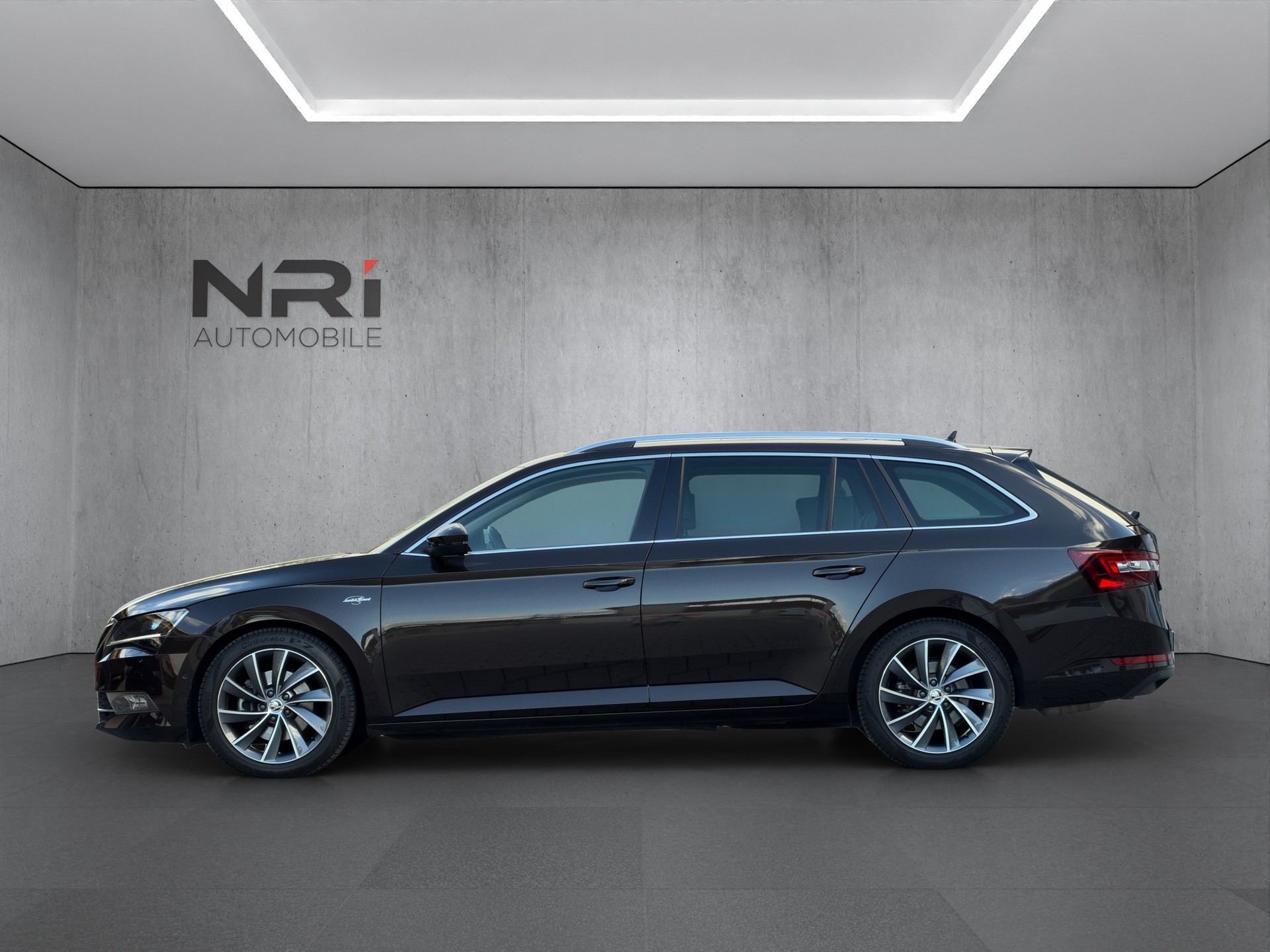SKODA Superb Combi 2.0 TDI 190 L & K 4x4 DSG-image-7