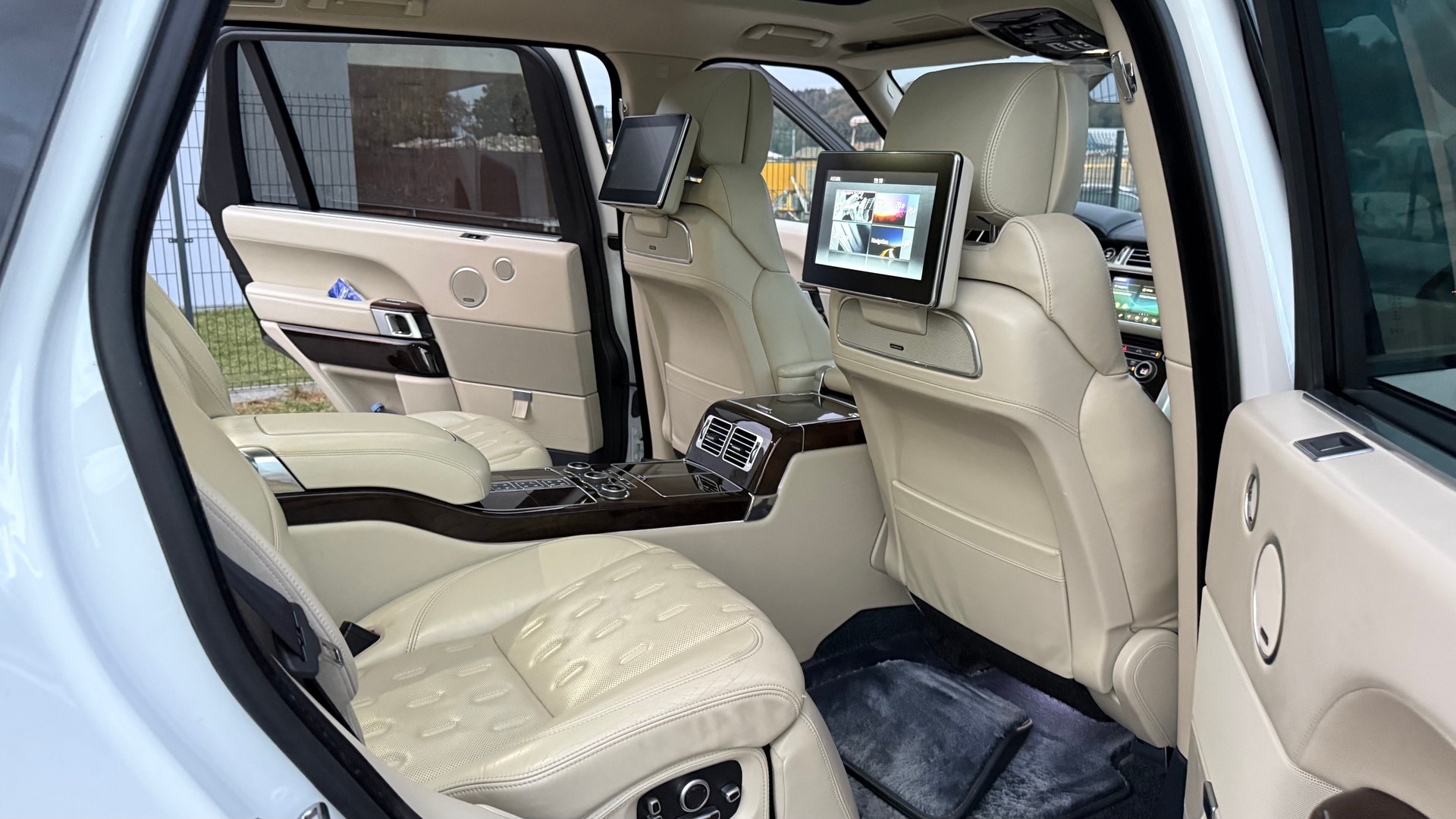 LAND ROVER Range Rover LWB 5.0 V8 SC SV Autobiography Autom.-image-10