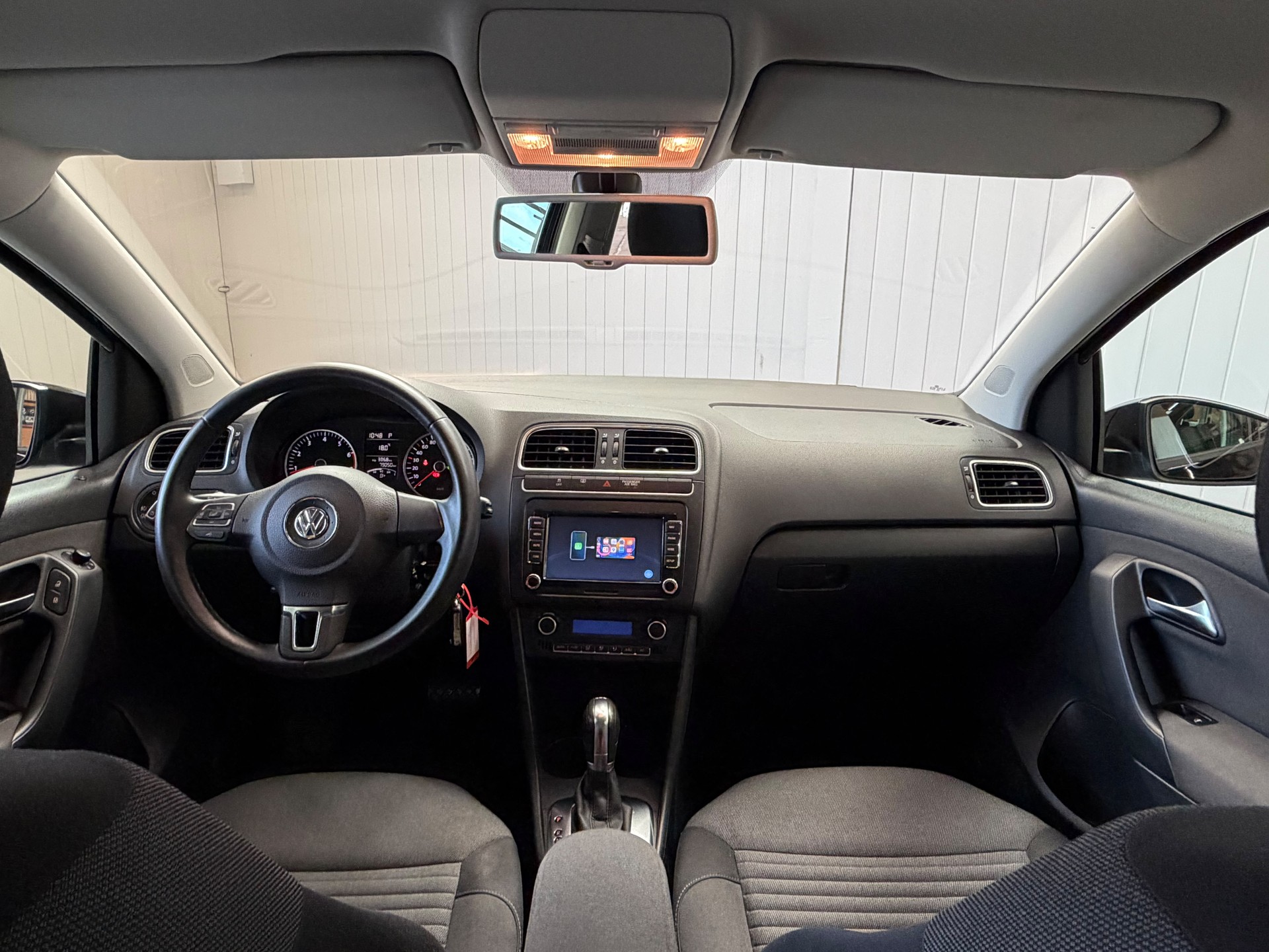 VW Polo 1.4 16V DSG - frisch ab MFK und Service - Carplay Navi-image-9