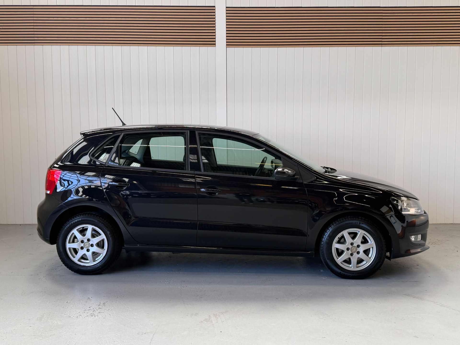 VW Polo 1.4 16V DSG - frisch ab MFK und Service - Carplay Navi-image-5