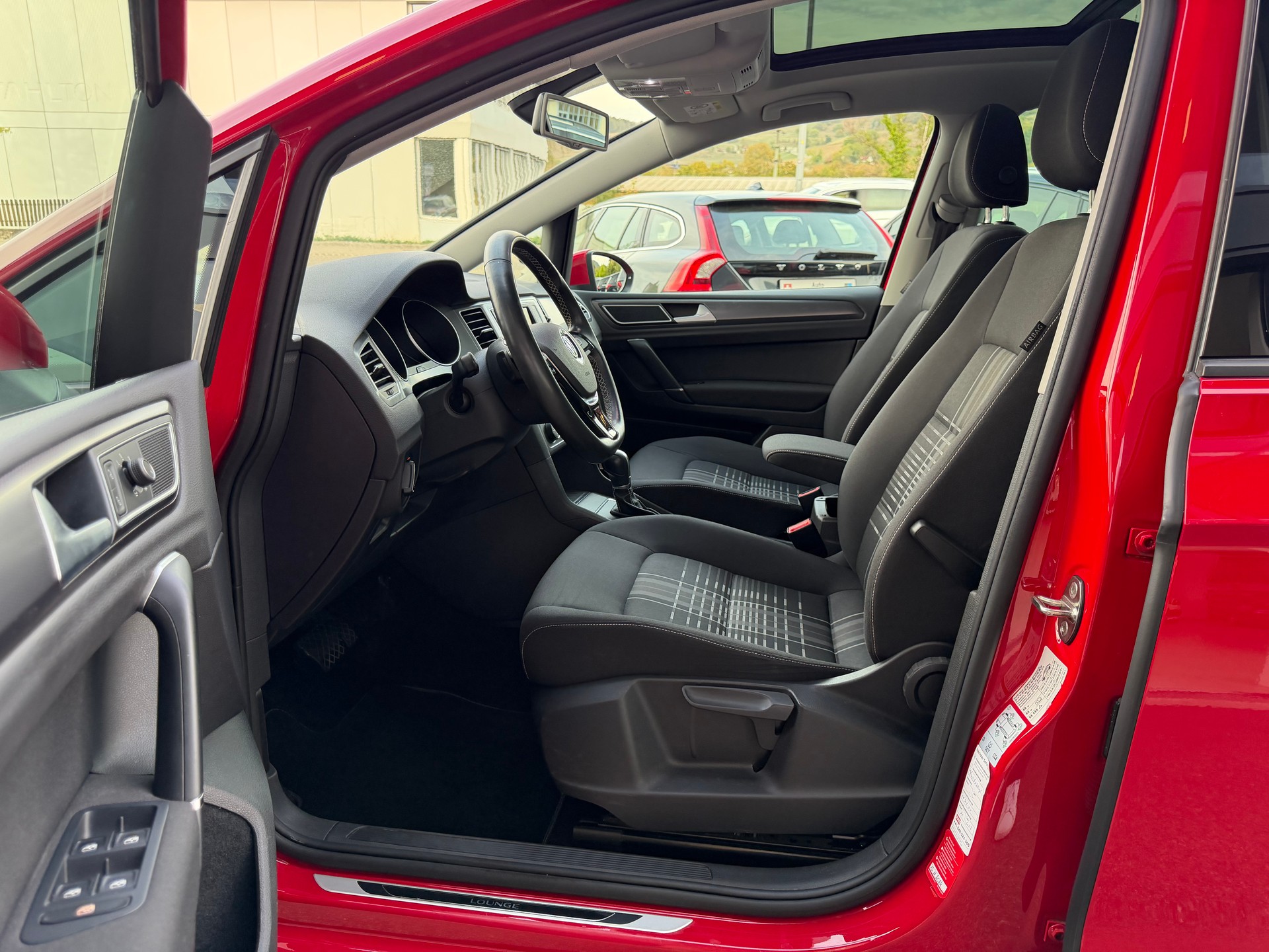 VW Golf Sportsvan 1.4 TSI 125 Comfortline DSG-image-12