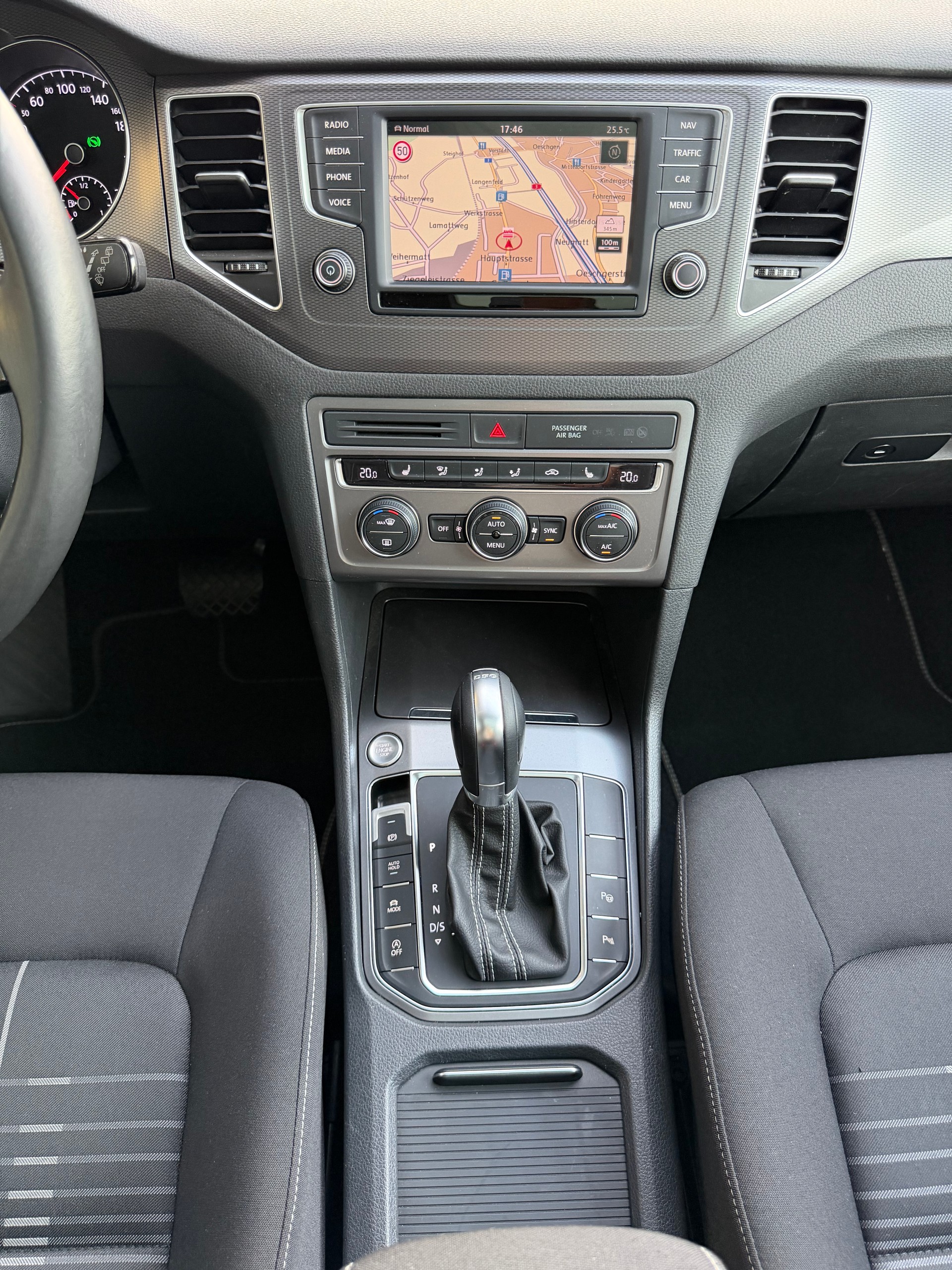 VW Golf Sportsvan 1.4 TSI 125 Comfortline DSG-image-17