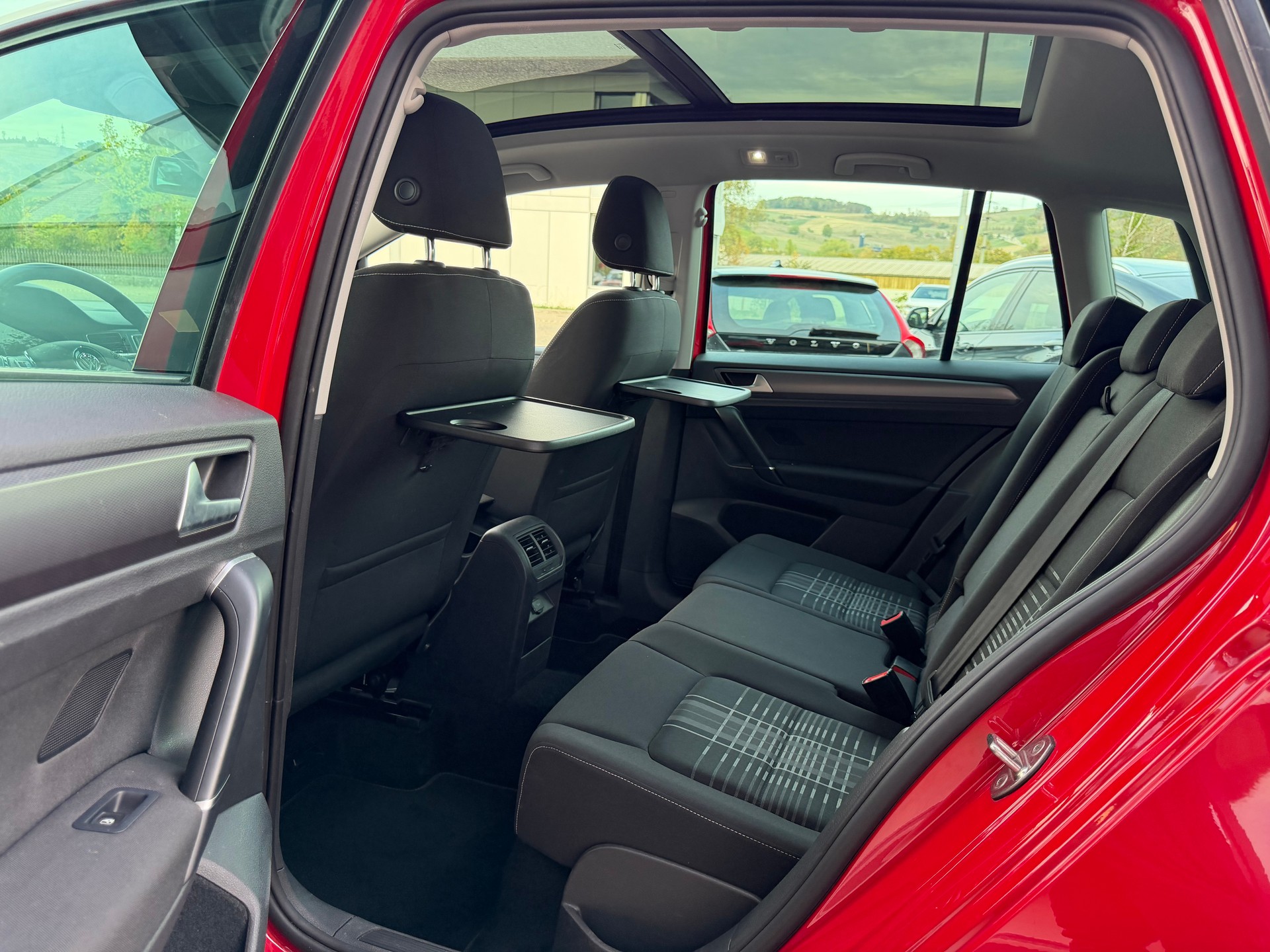 VW Golf Sportsvan 1.4 TSI 125 Comfortline DSG-image-24