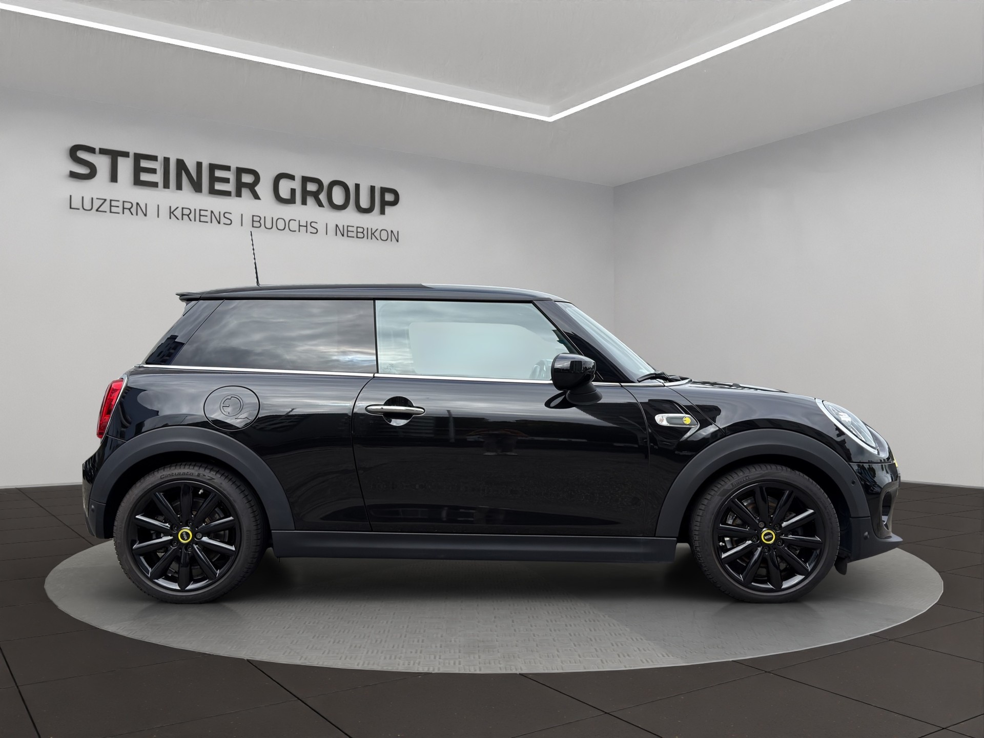 MINI Cooper SE-image-4