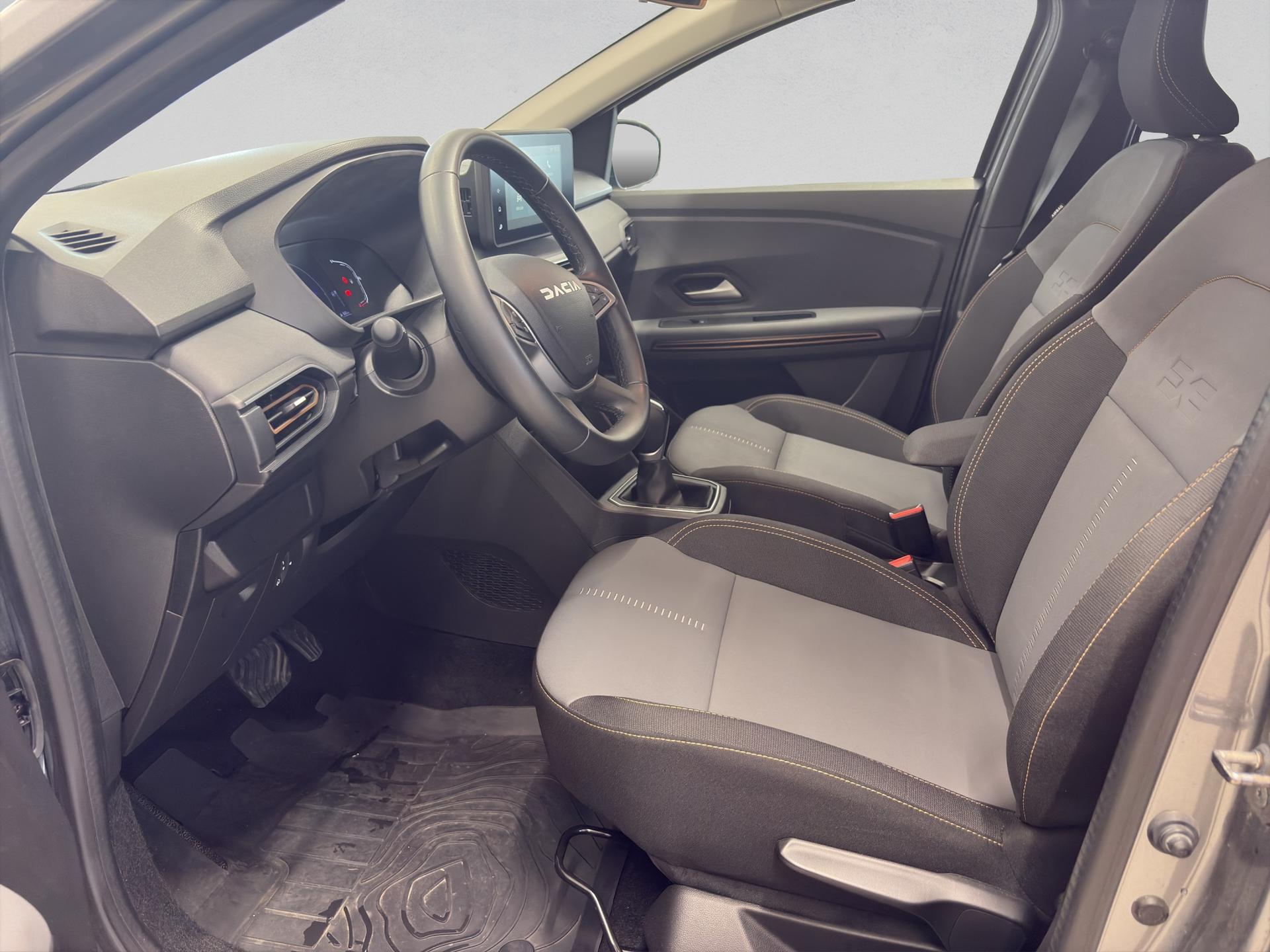 DACIA Jogger HEV 140 Extreme-image-8