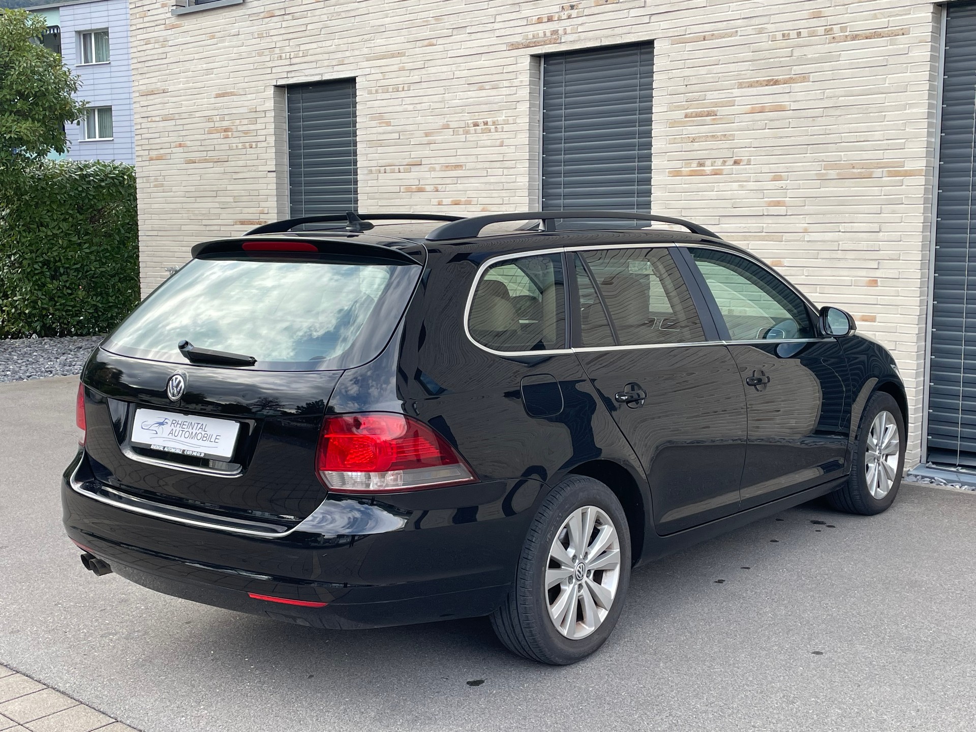 VW VW Jetta 2.0Tdi kombi-image-8