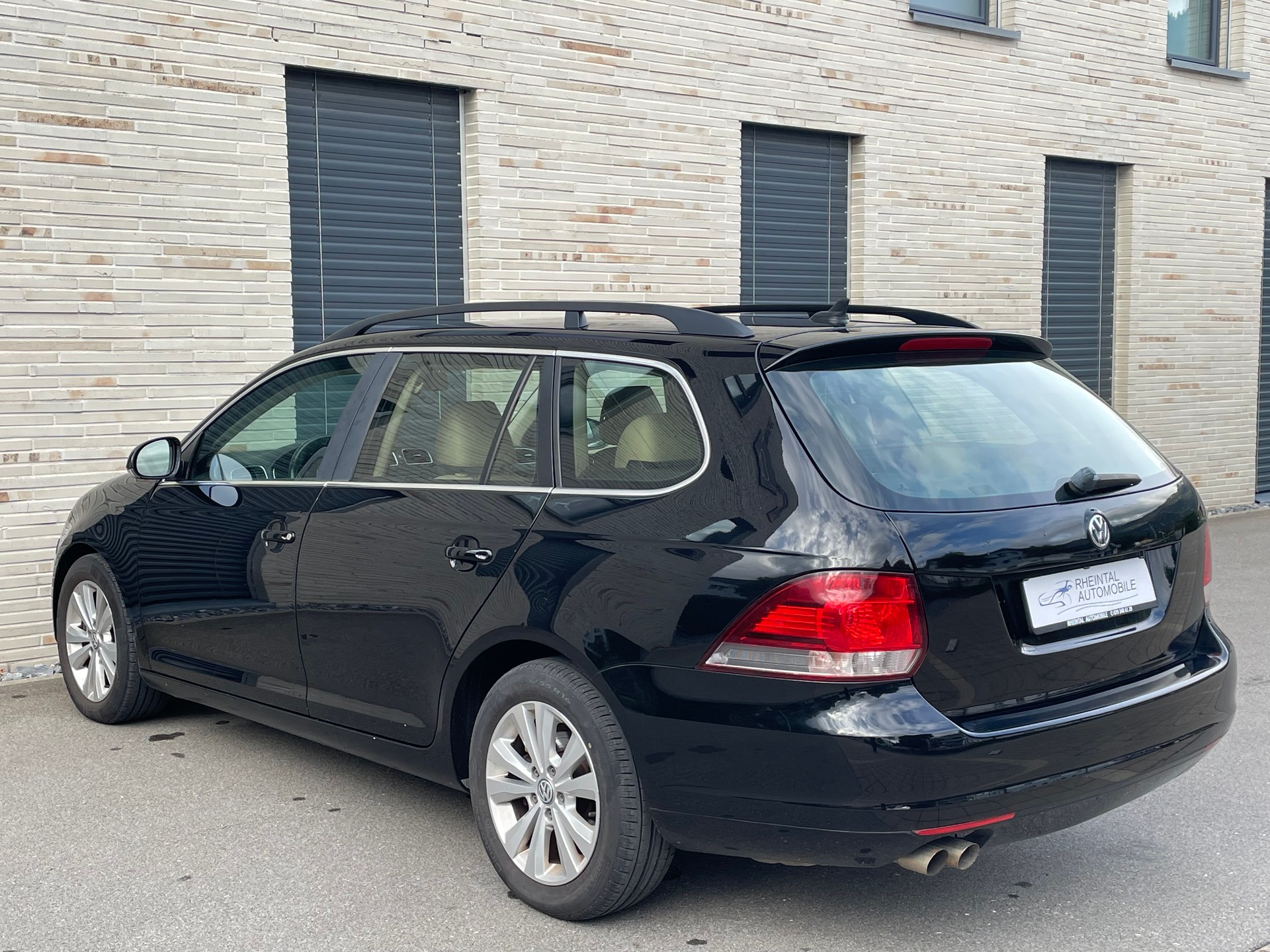 VW VW Jetta 2.0Tdi kombi-image-11