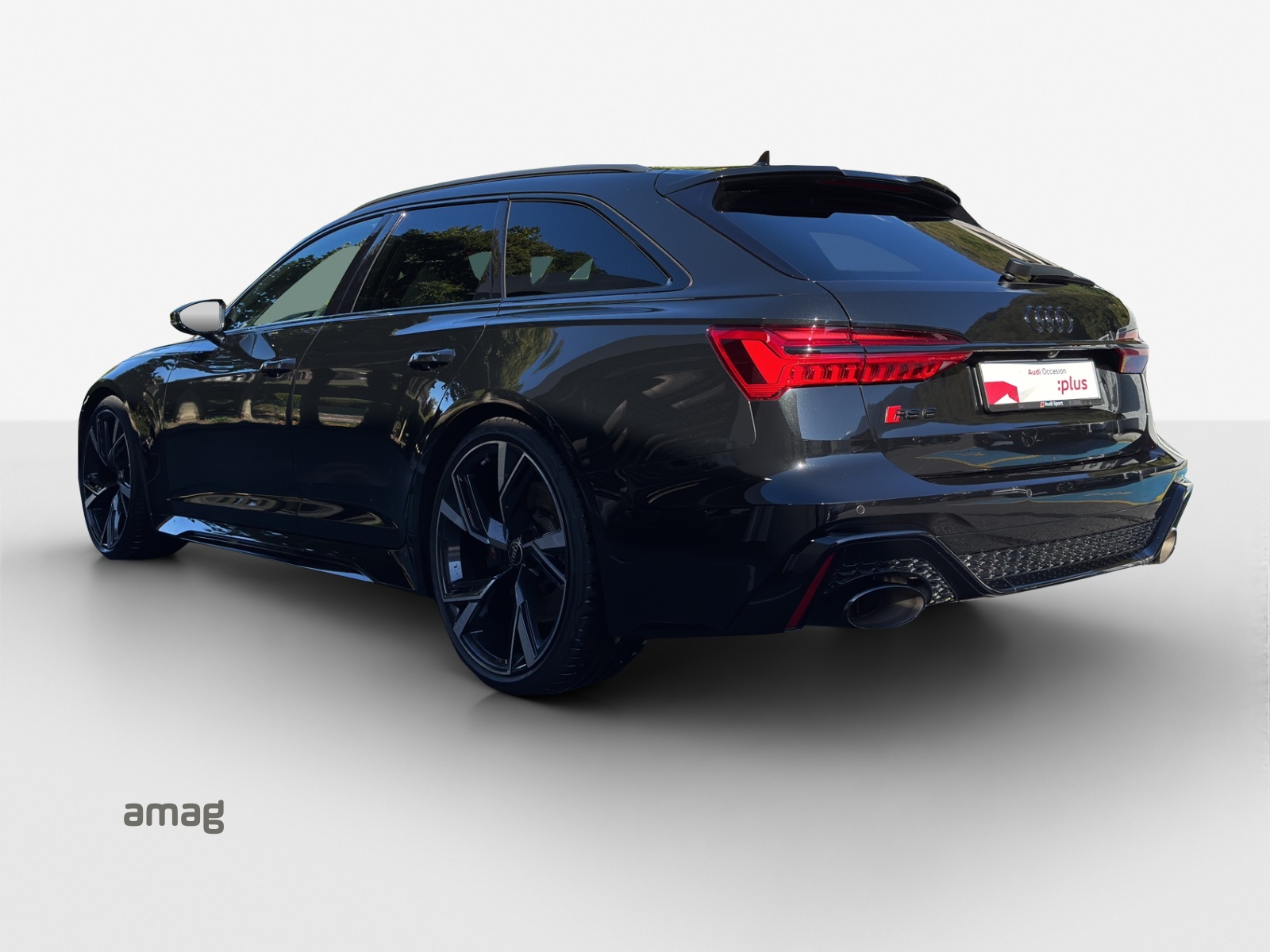 AUDI RS6 Avant 4.0 TFSI V8 quattro-image-2