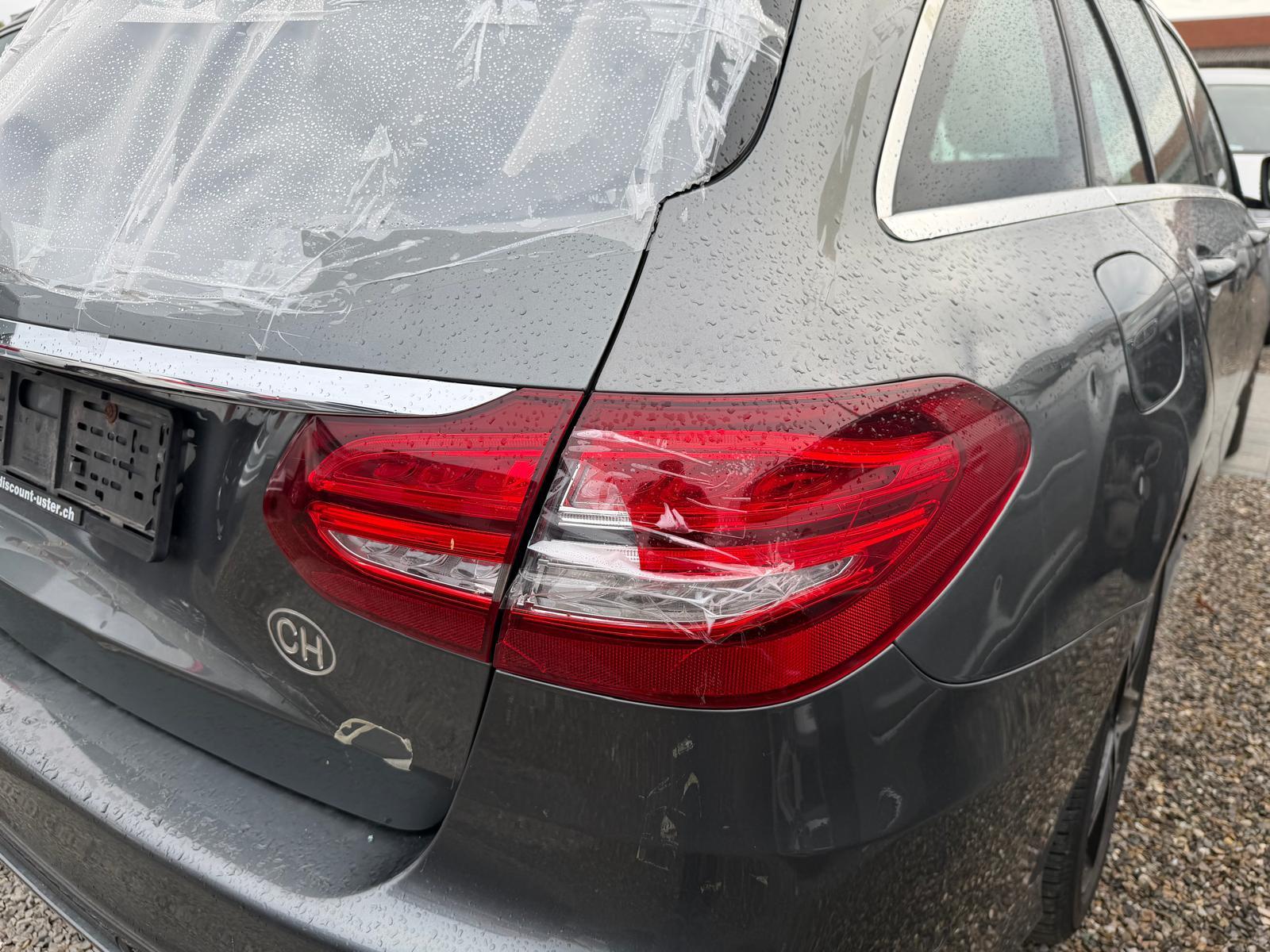 MERCEDES-BENZ C-Klasse S205 Kombi C 220 d AMG Line-image-7