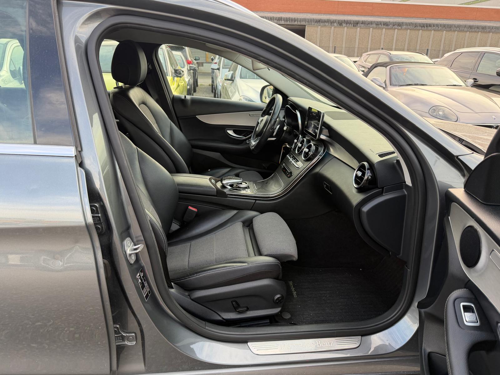 MERCEDES-BENZ C-Klasse S205 Kombi C 220 d AMG Line-image-9
