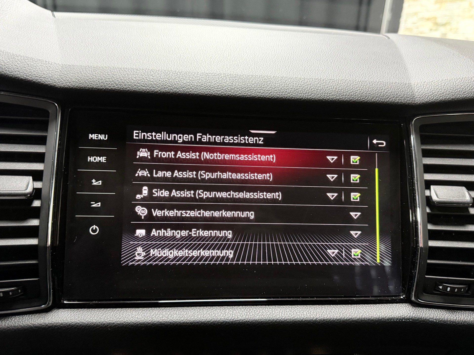 SKODA Kodiaq 2.0 TDI SCR Style 4x4 DSG-image-22
