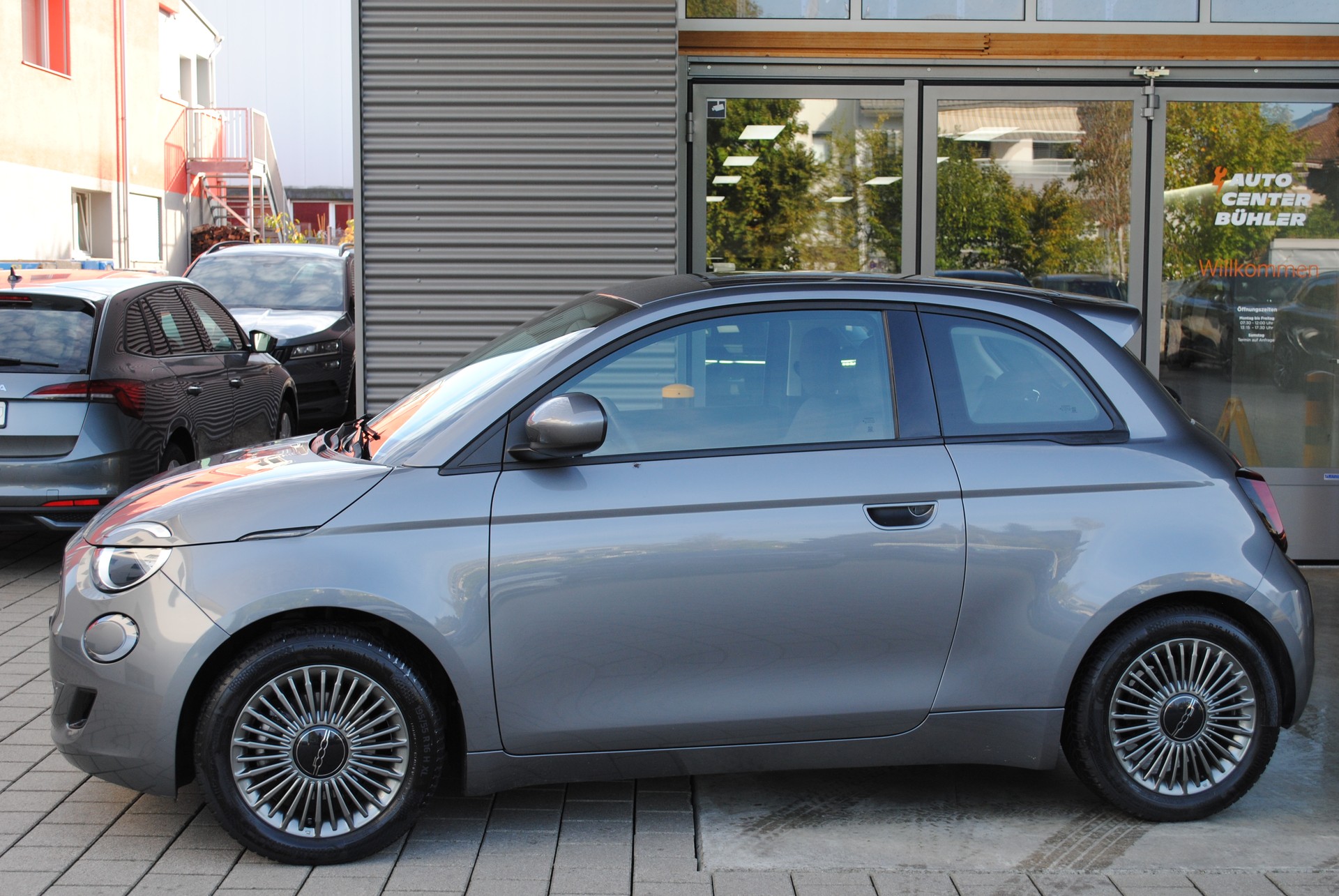 FIAT 500 electric 87 kW Icon-image-4