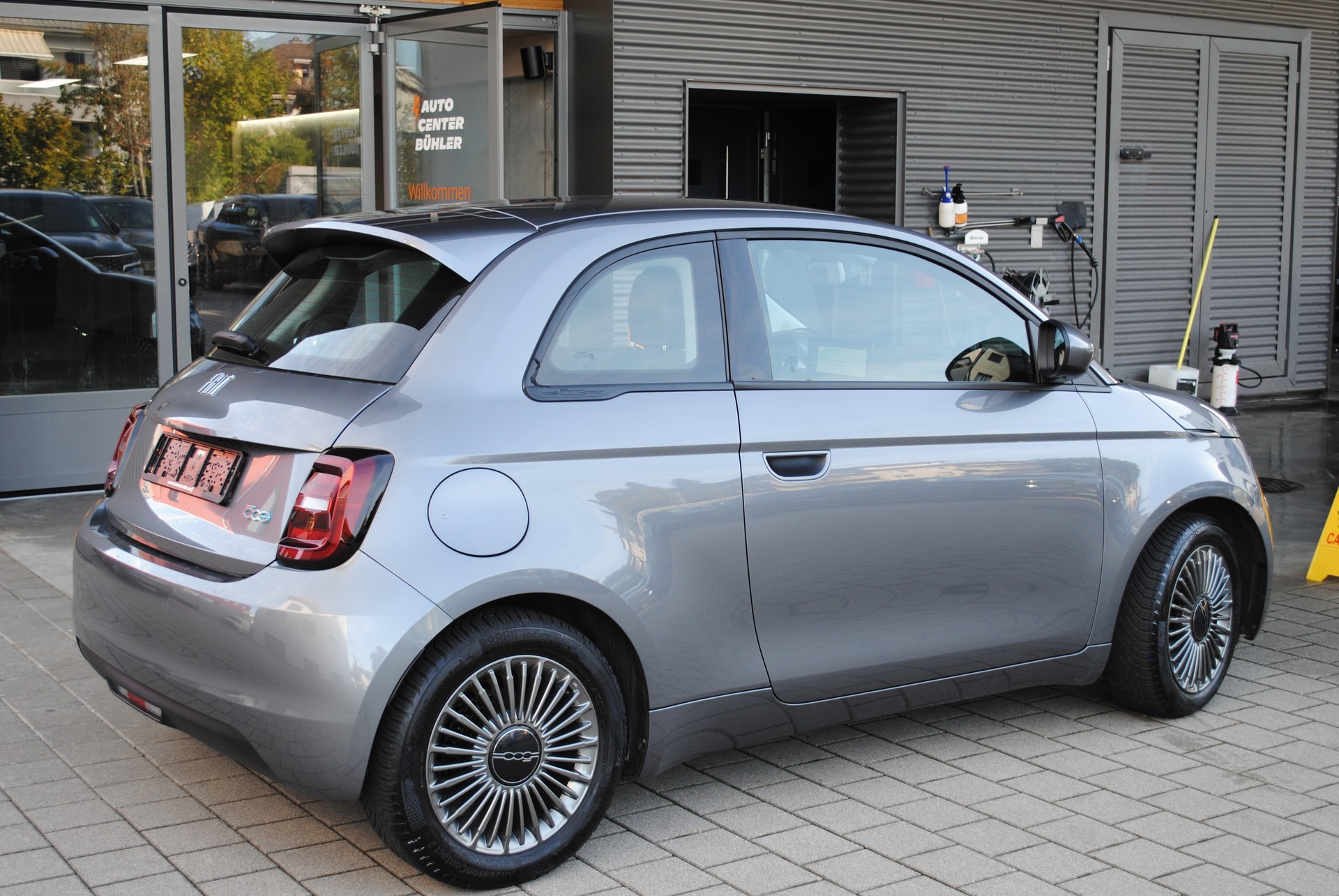 FIAT 500 electric 87 kW Icon-image-6