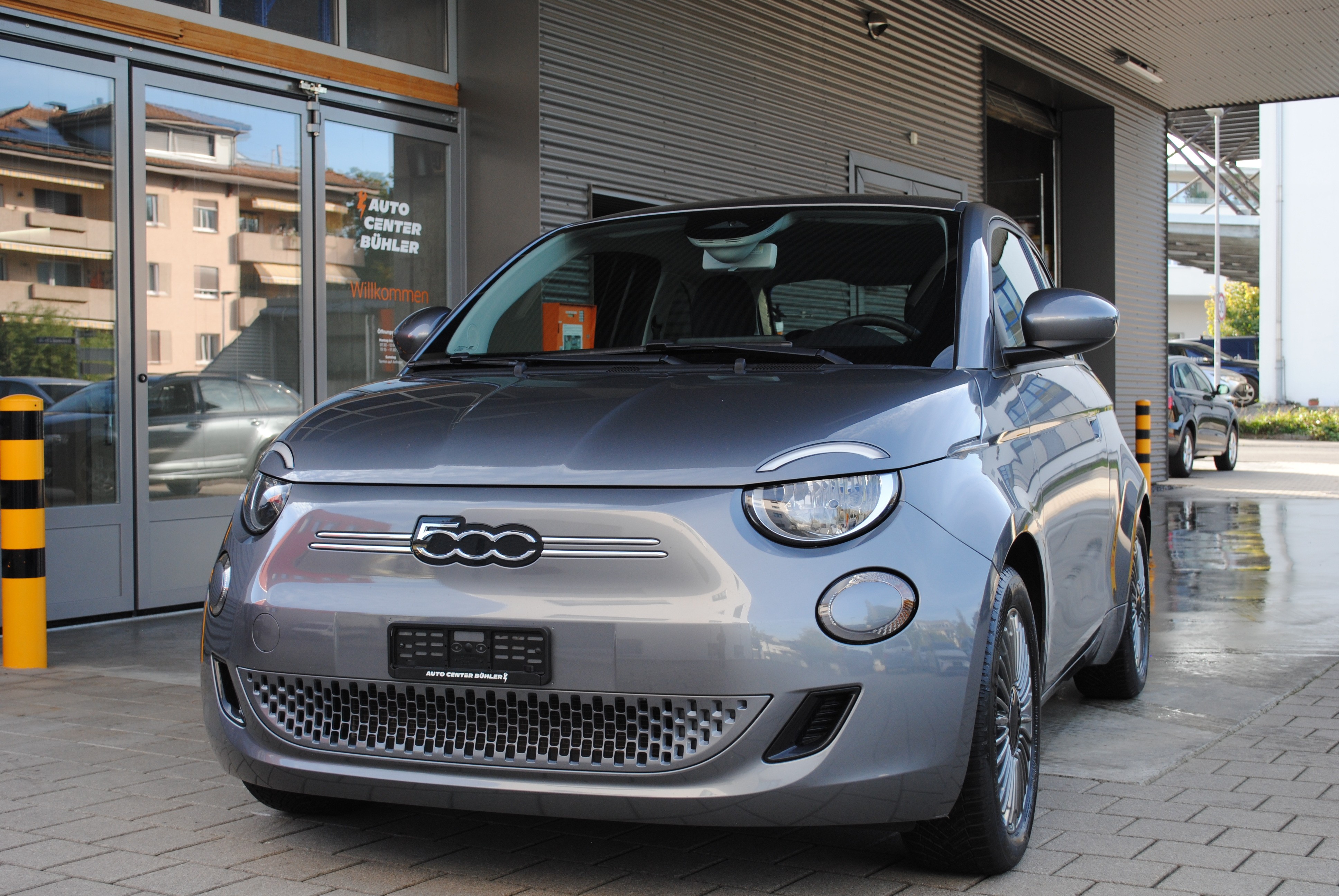 Car photo