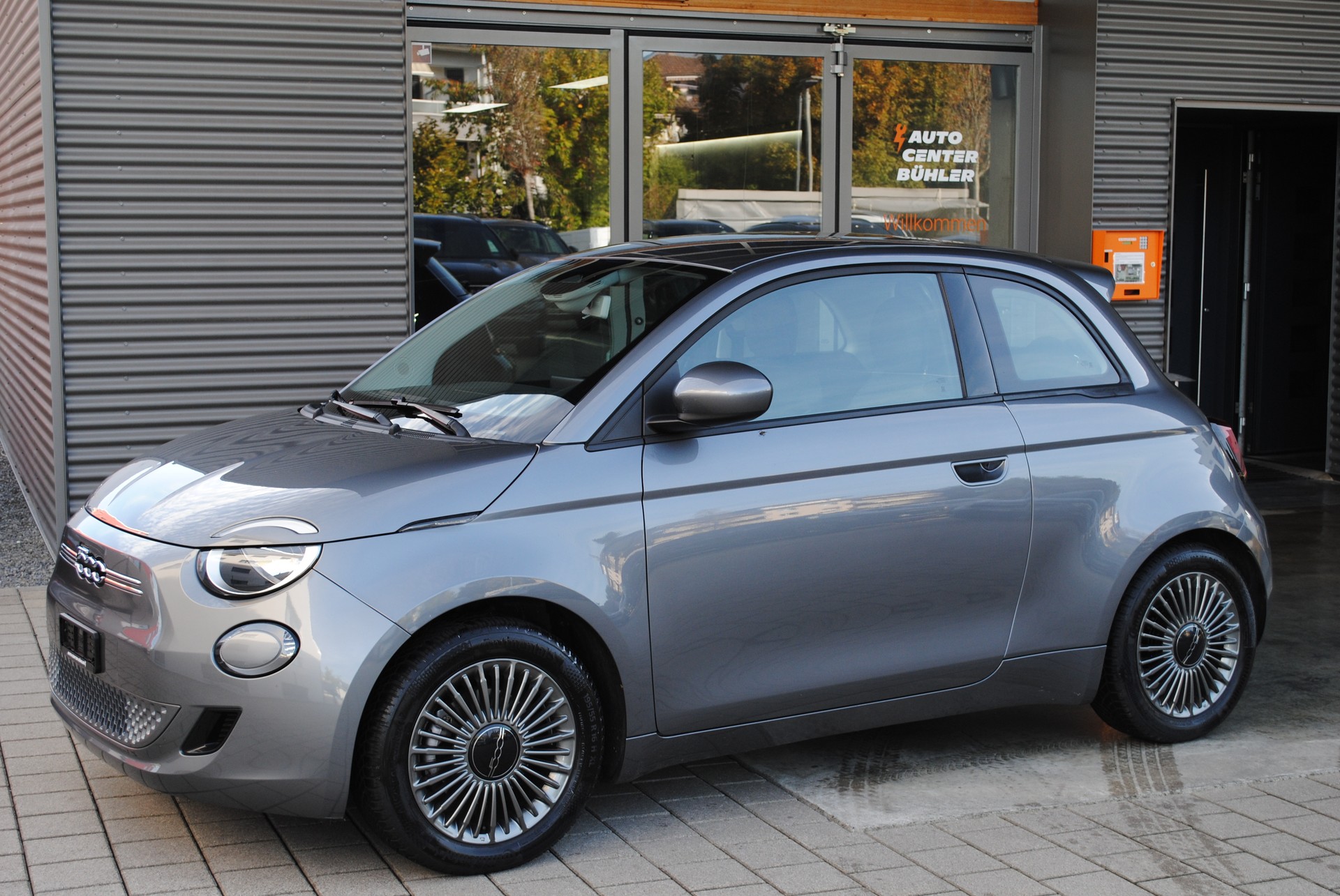 FIAT 500 electric 87 kW Icon-image-3