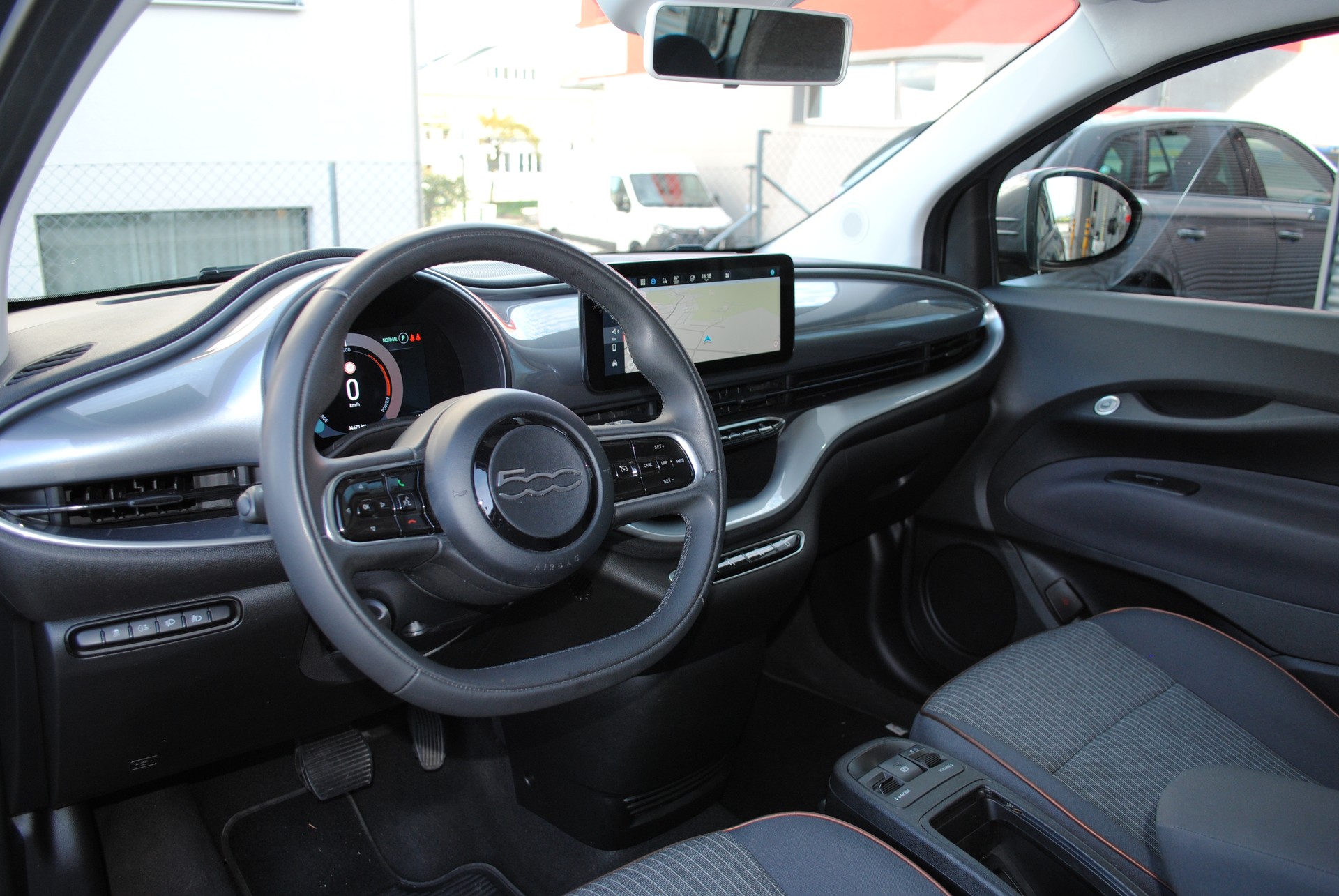 FIAT 500 electric 87 kW Icon-image-10