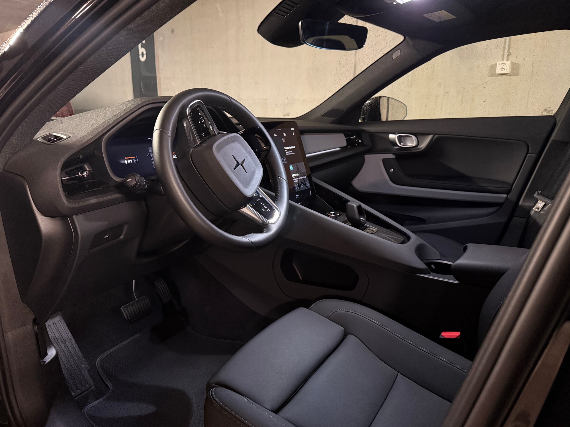POLESTAR Polestar 2 Long Range Dual Prime 82 kWh-image-3