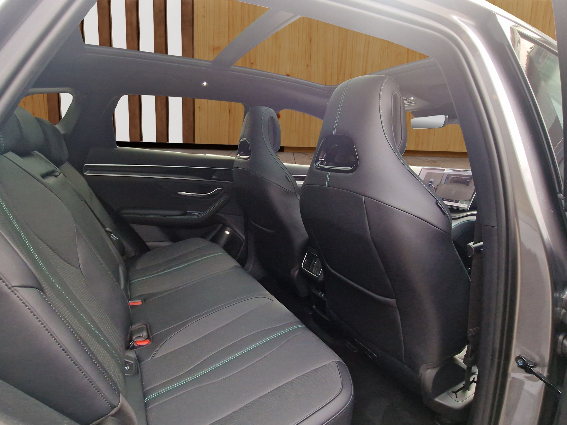 BYD Seal U DM-i Comfort-image-12