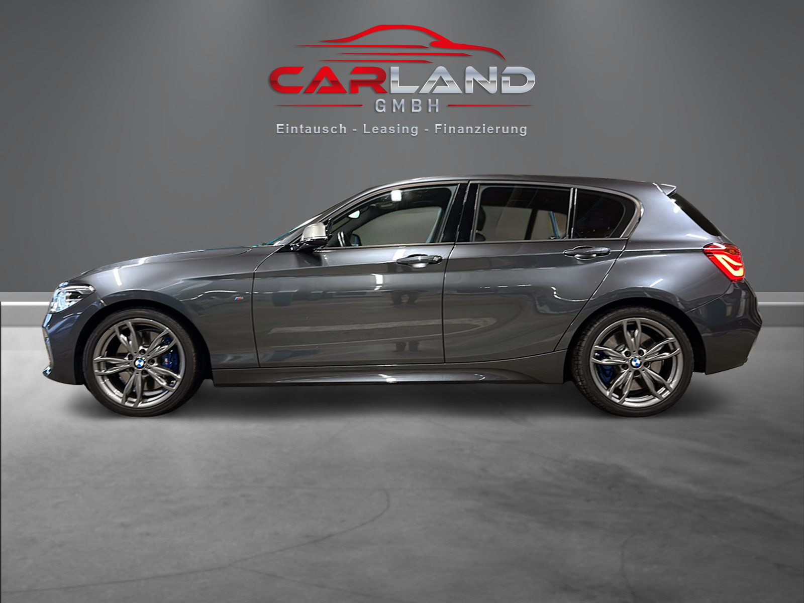 BMW M135i xDrive Steptronic-image-1