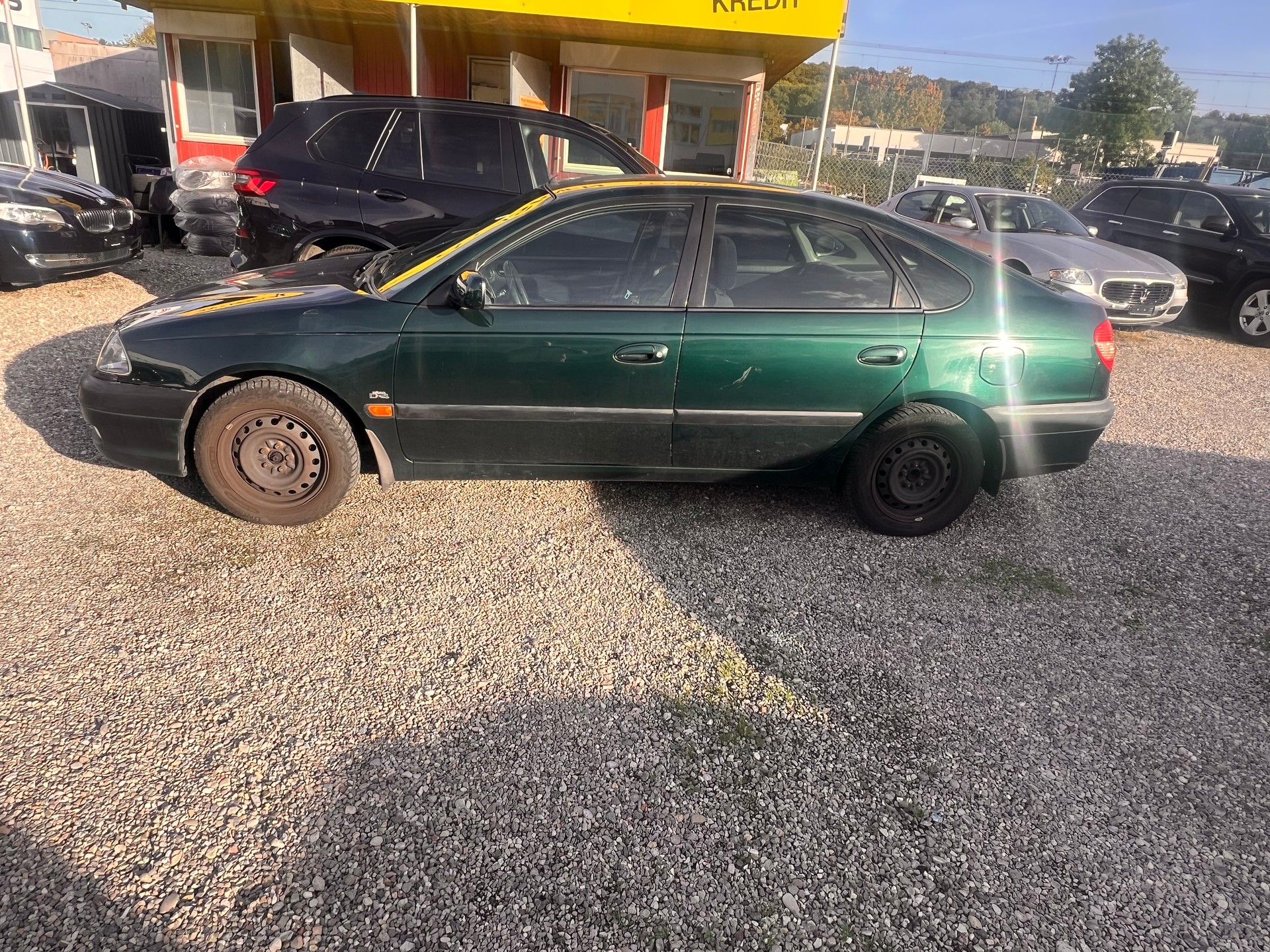 TOYOTA Avensis 2.0 VVT-i Linea Sol Liftback-image-5