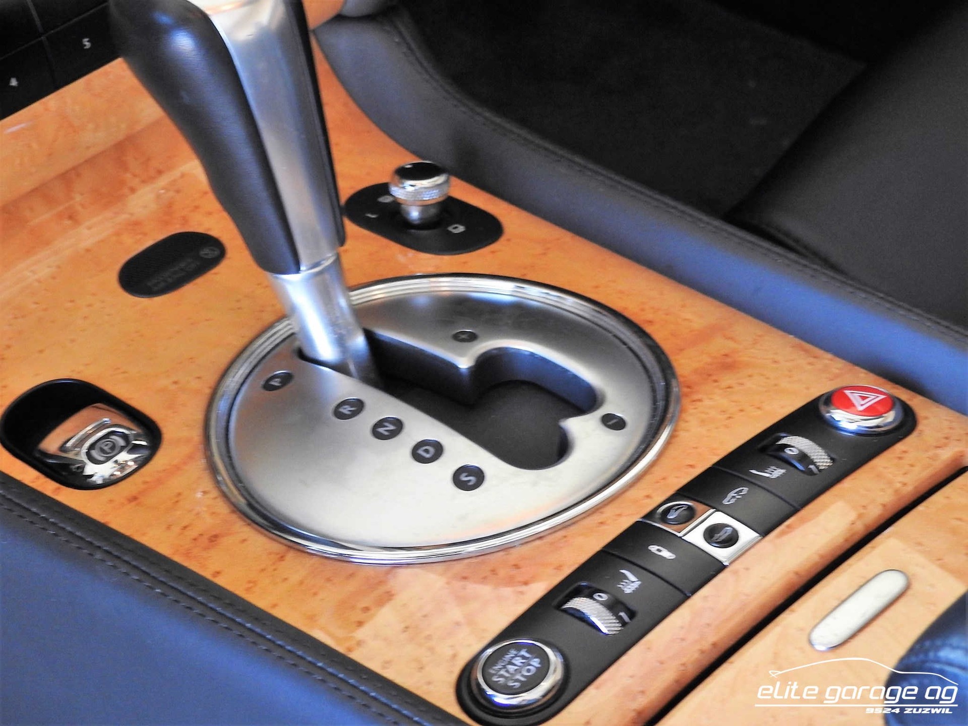 BENTLEY Continental GTC 6.0-image-14