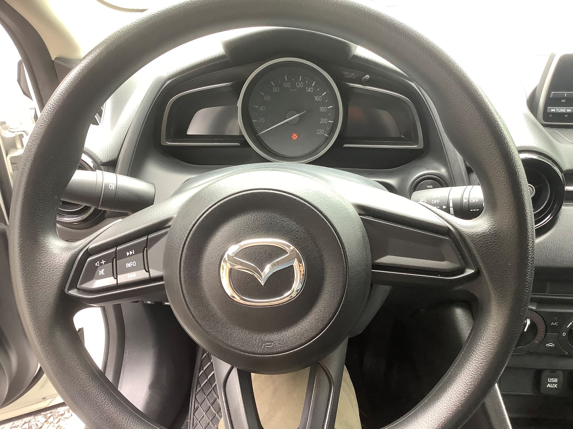 MAZDA CX-3 SKYACTIV-G 121 Ambition Plus FWD-image-2