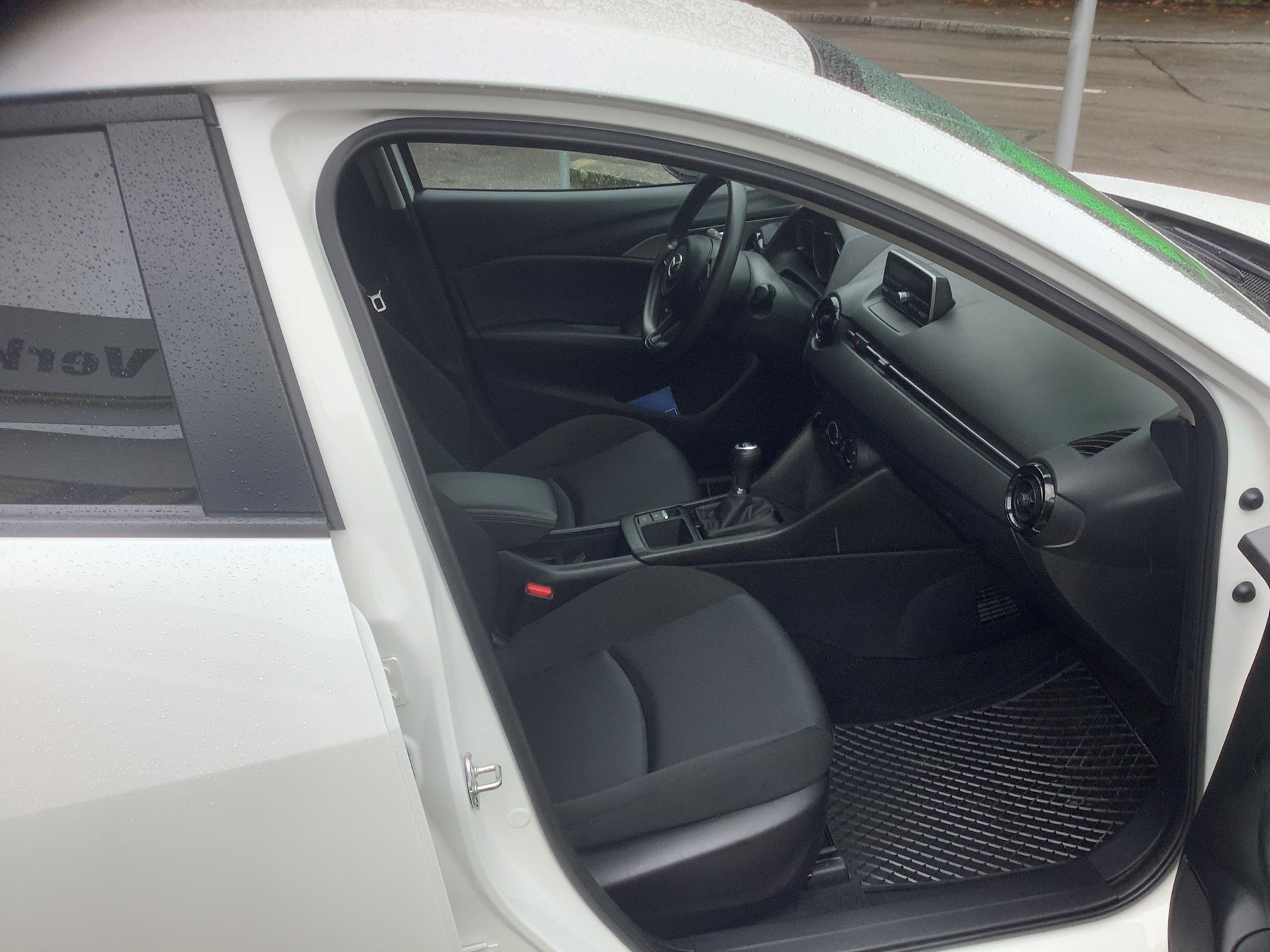 MAZDA CX-3 SKYACTIV-G 121 Ambition Plus FWD-image-4