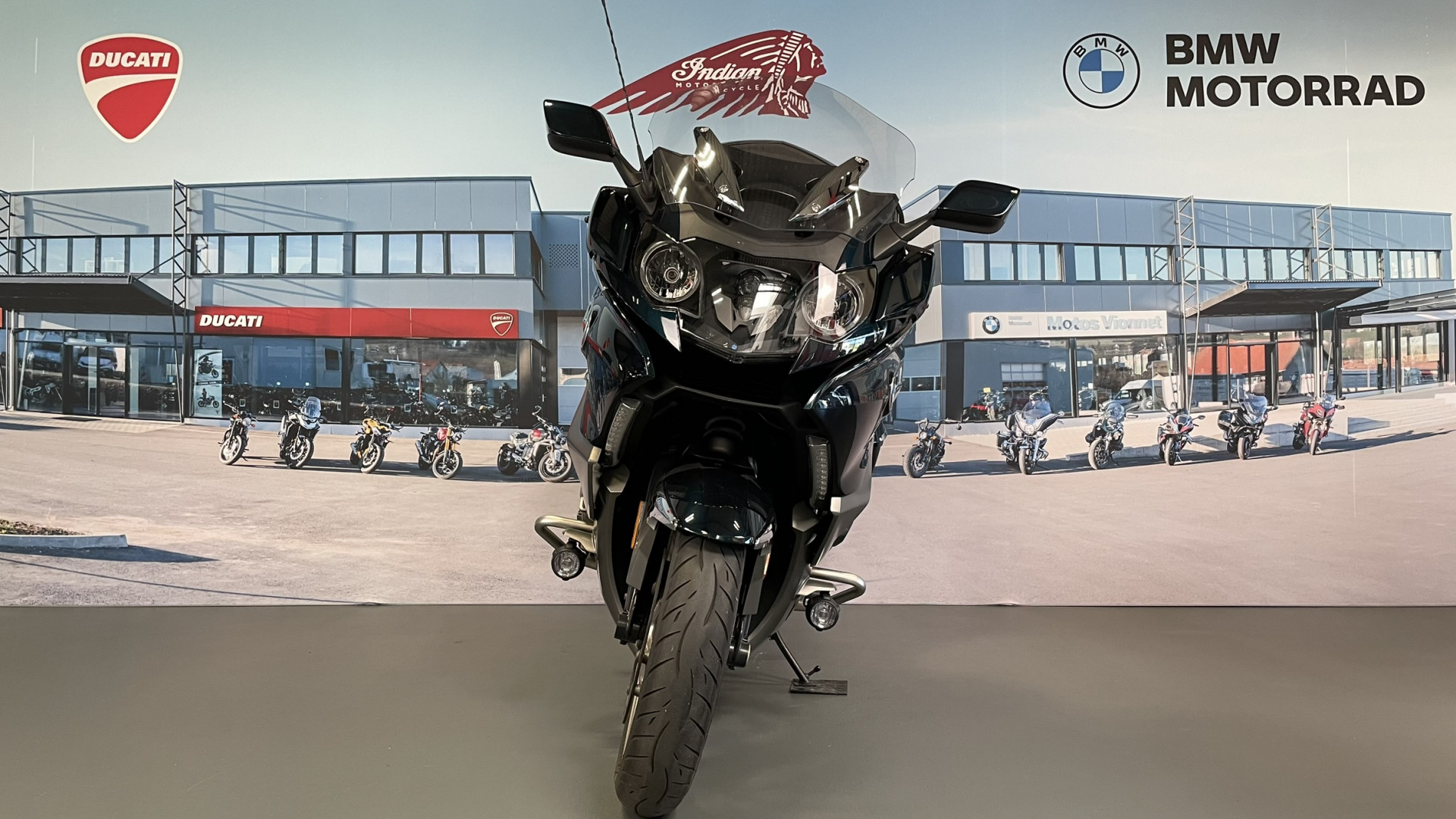 BMW K 1600 GTL-showroom-element-1