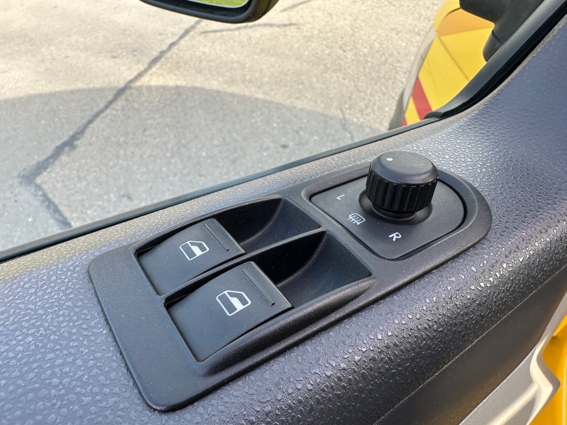 VW T5 2.0 TDI 4Motion-image-16