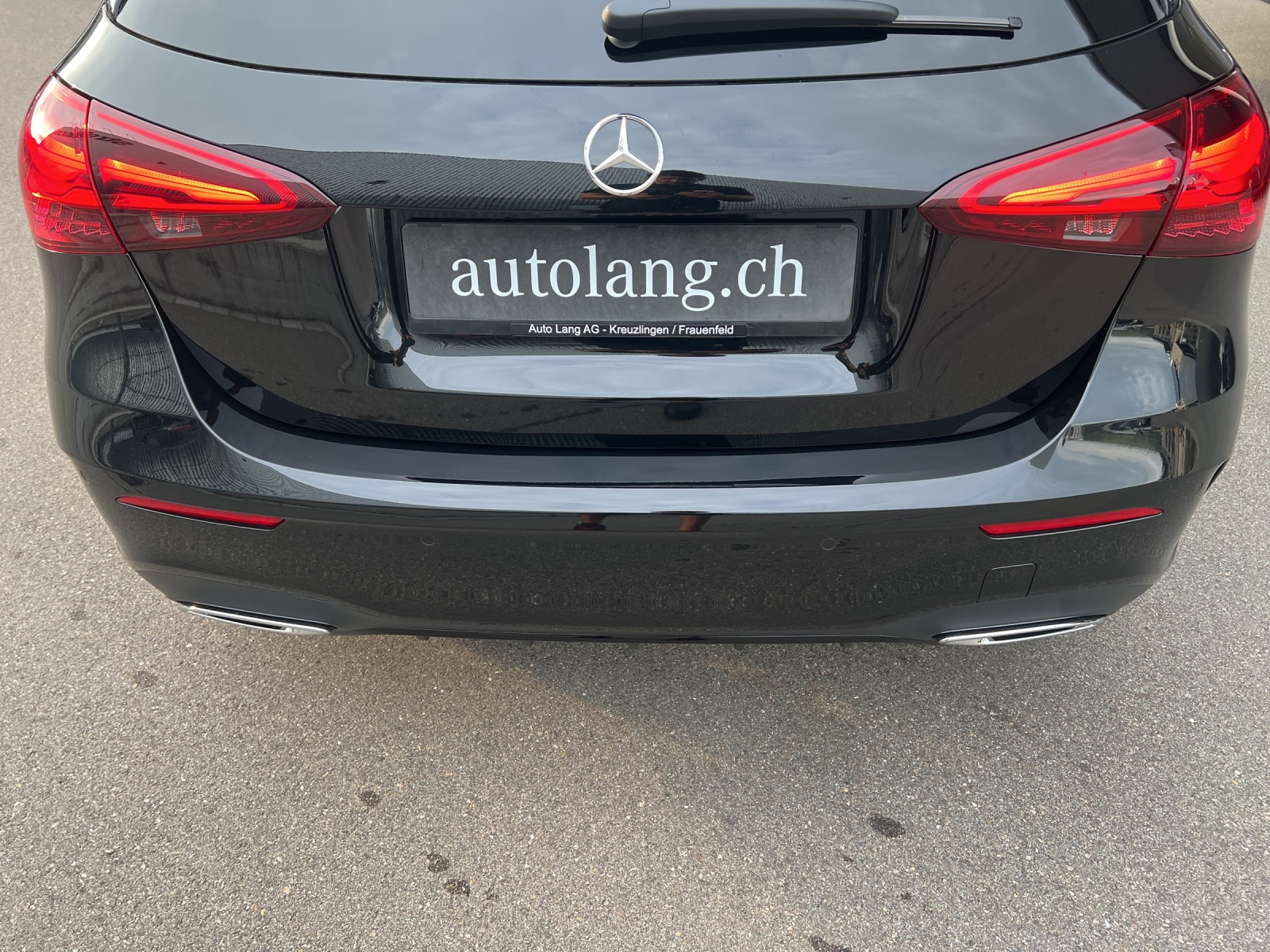 MERCEDES-BENZ A 250 AMG Line 4Matic-image-5