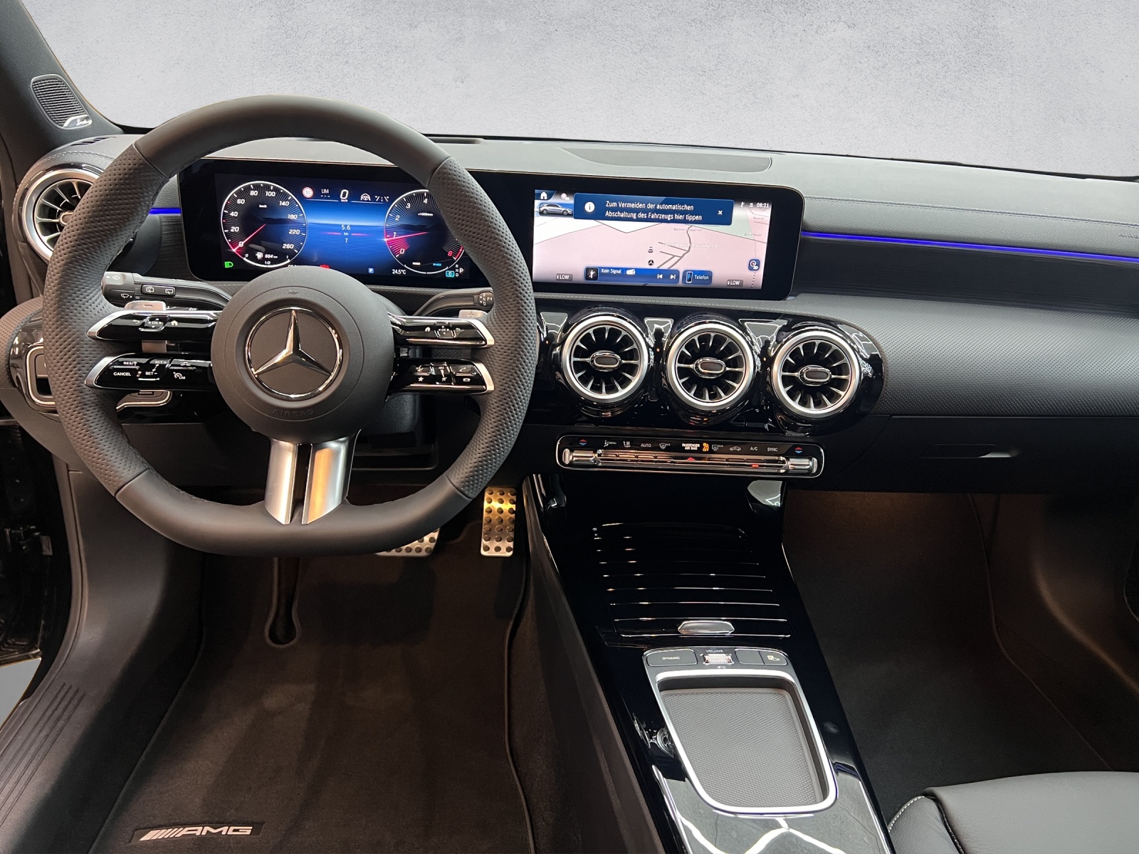 MERCEDES-BENZ A 250 AMG Line 4Matic-image-13