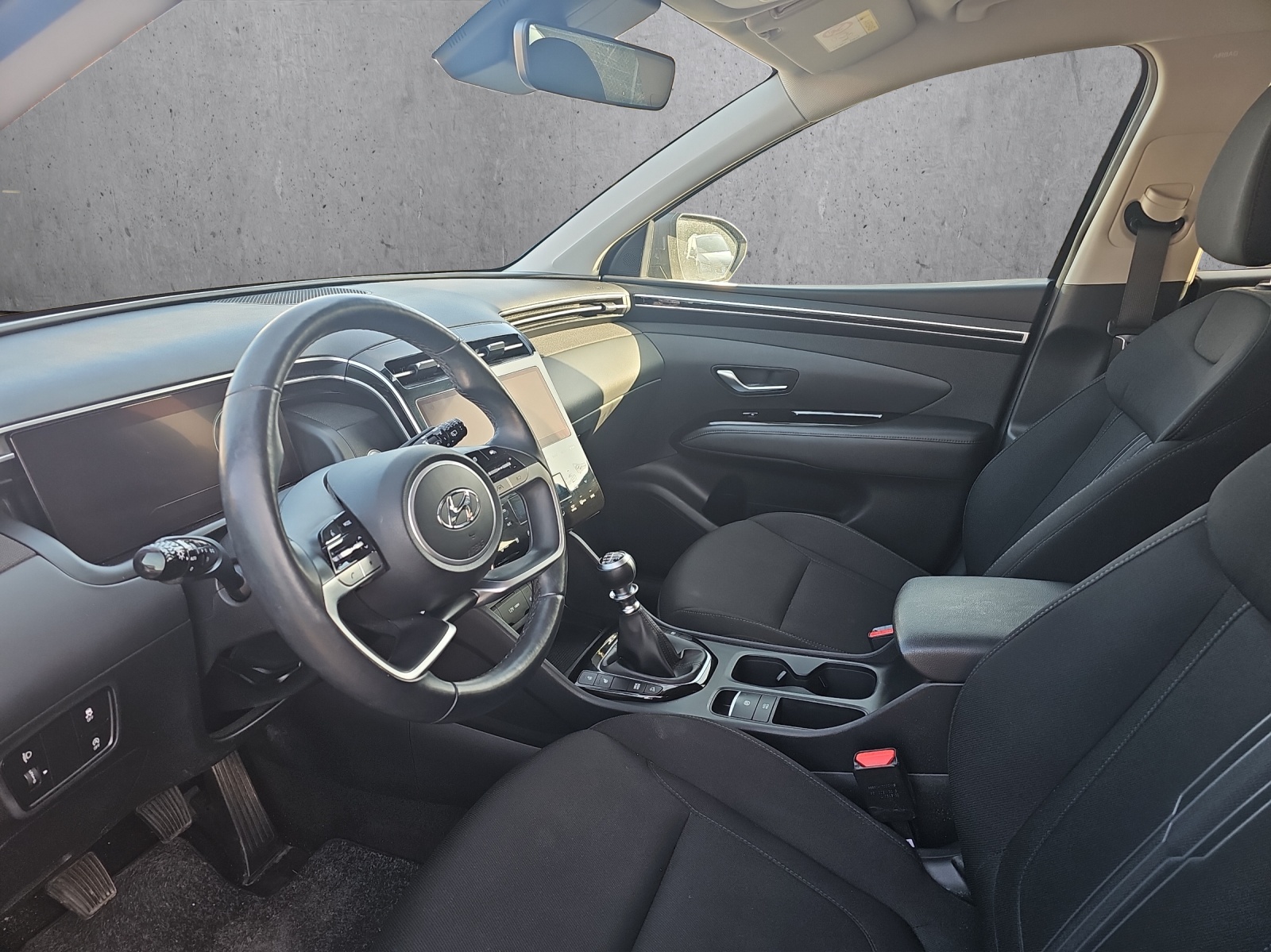 HYUNDAI Tucson 1.6 TGDI 48V Amplia 2WD-image-9